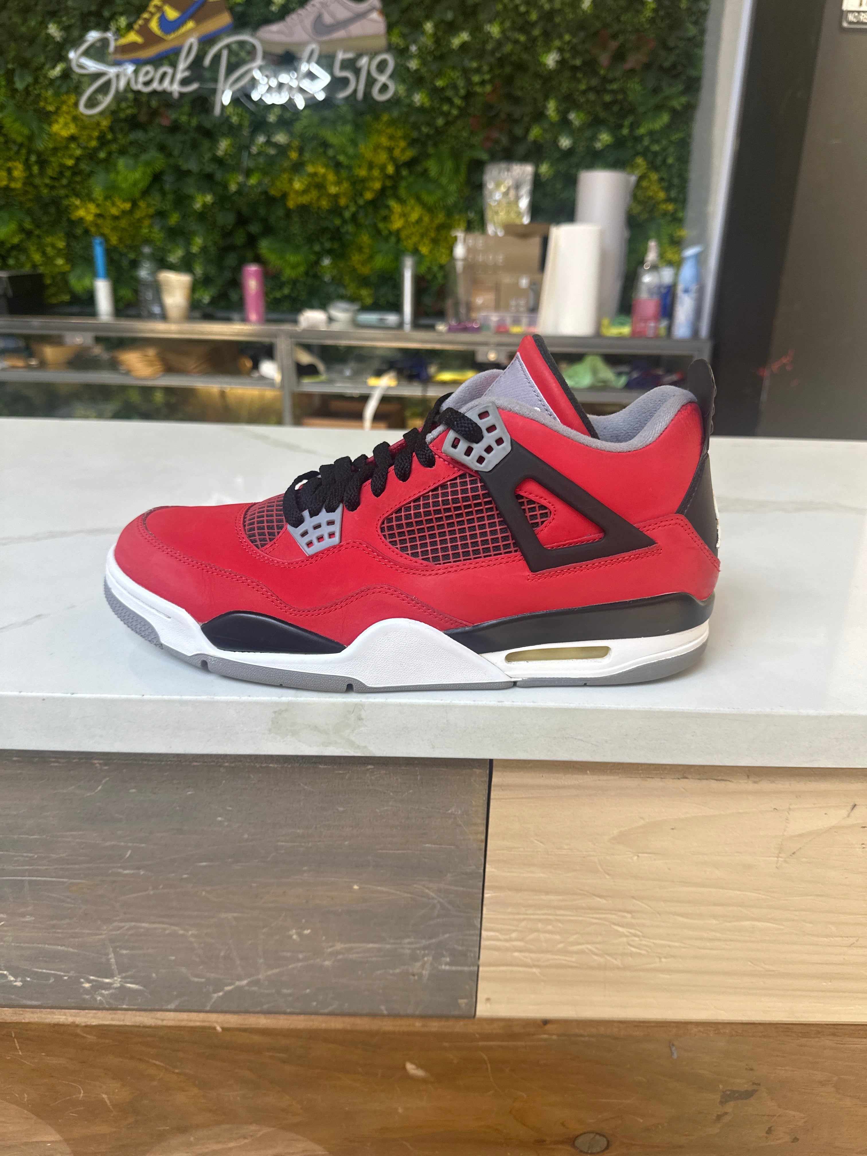 Air Jordan 4 "Toro Bravo" (2013) (Pre-Owned)