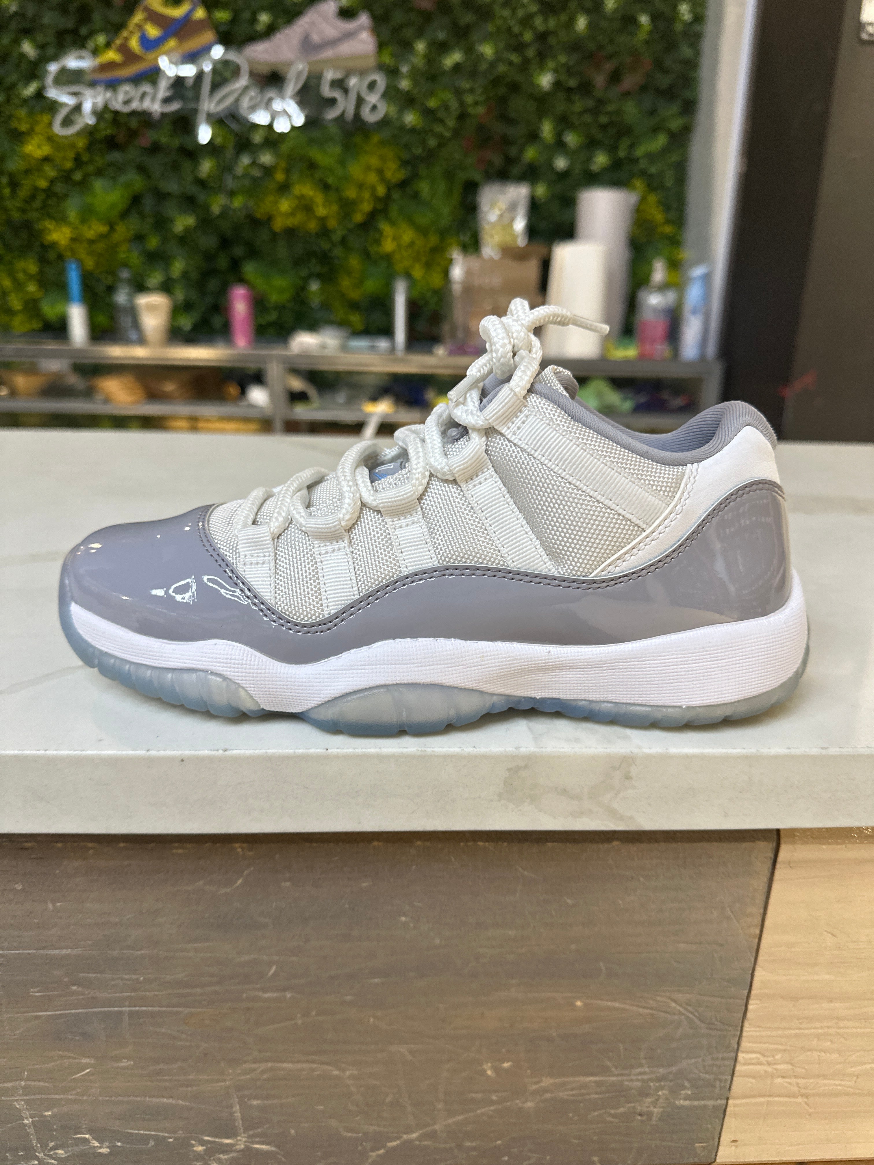 Air Jordan 11 "Cement Grey" (GS) (Pre-Owned)
