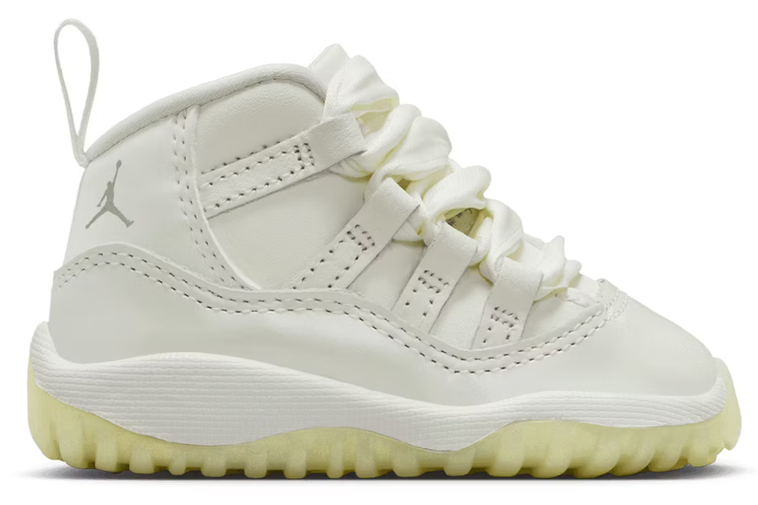 Jordan 11 Retro Pearl (TD)