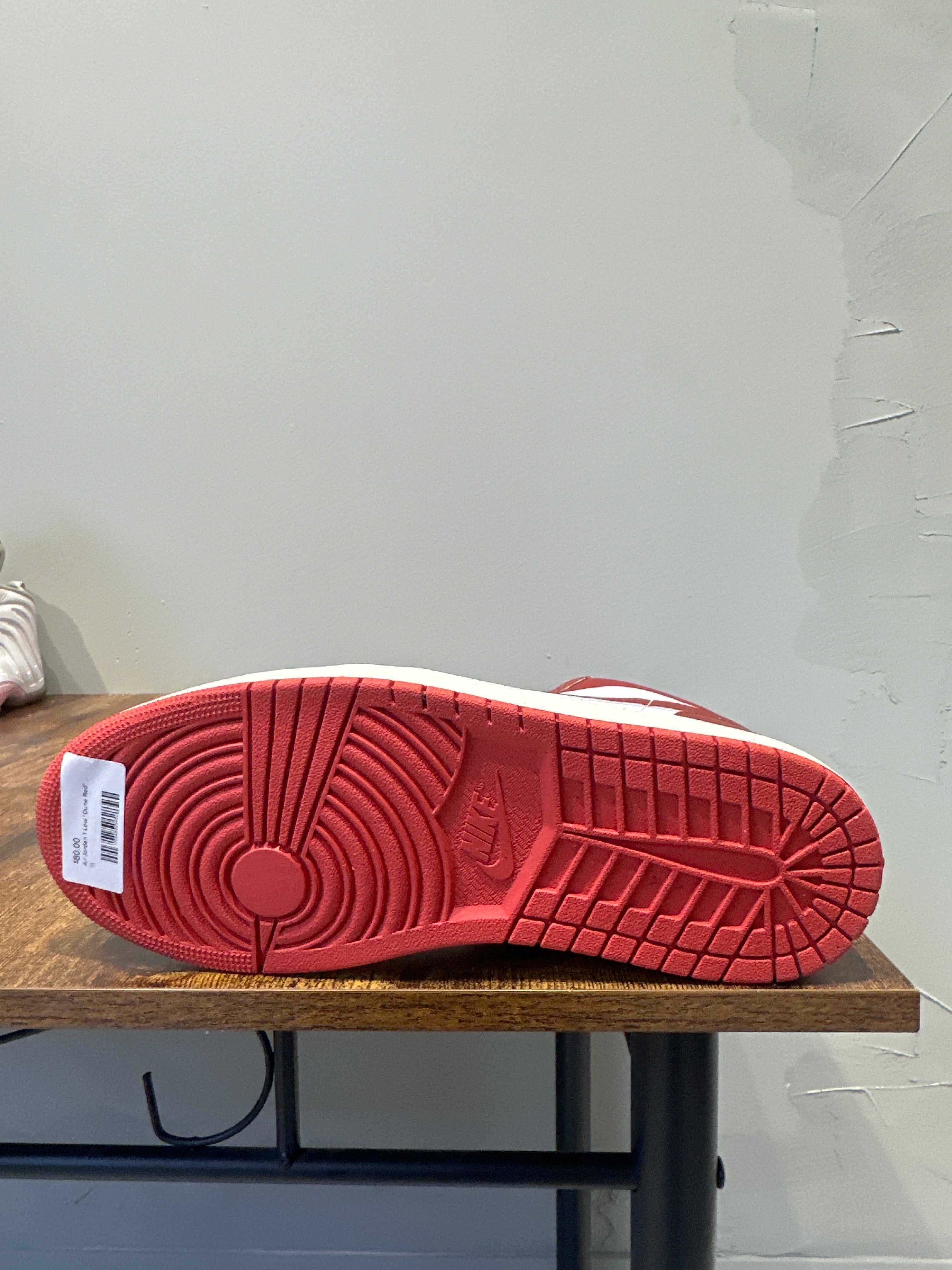 Air Jordan 1 Low "Dune Red" (Pre-Owned)