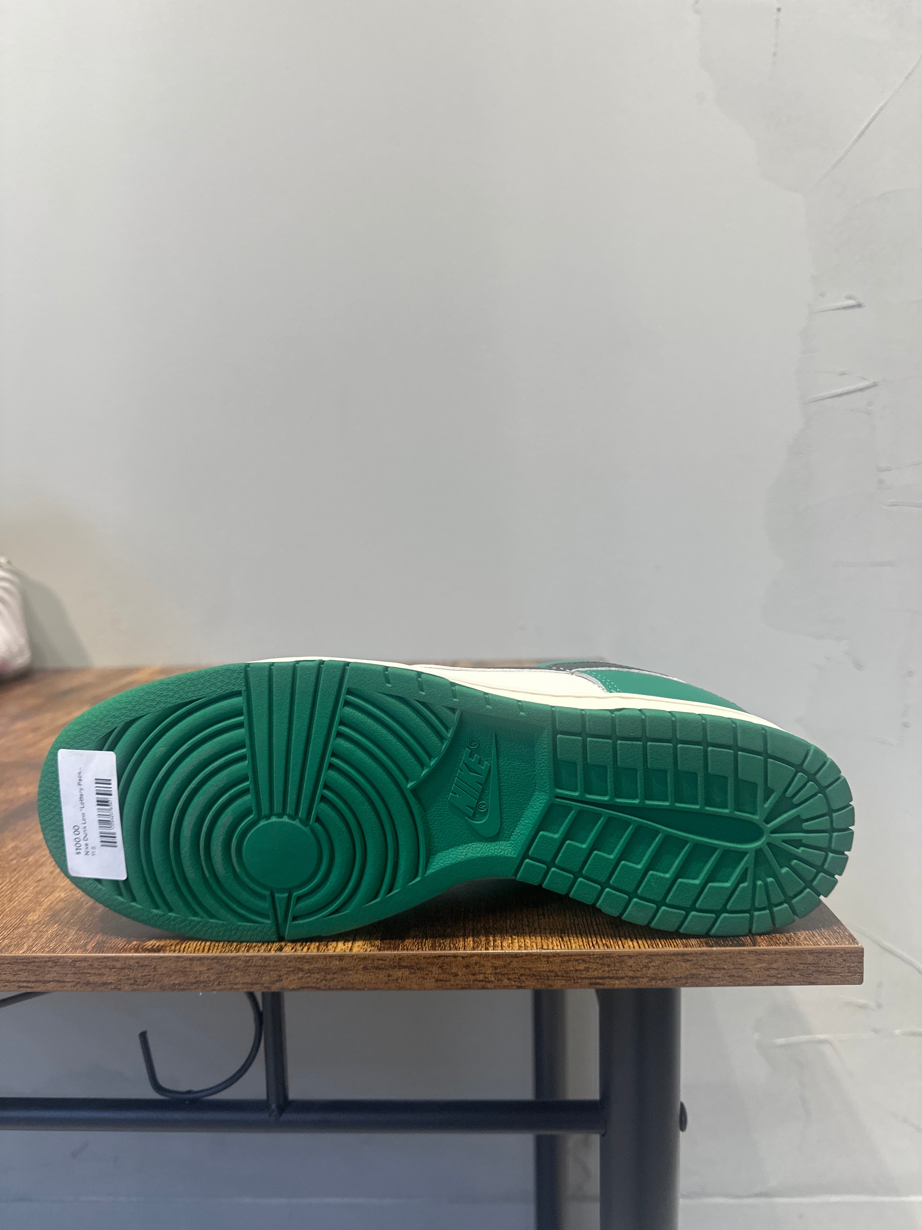 Nike Dunk Low "Lottery Pack Malachite Green" (Pre-Owned)