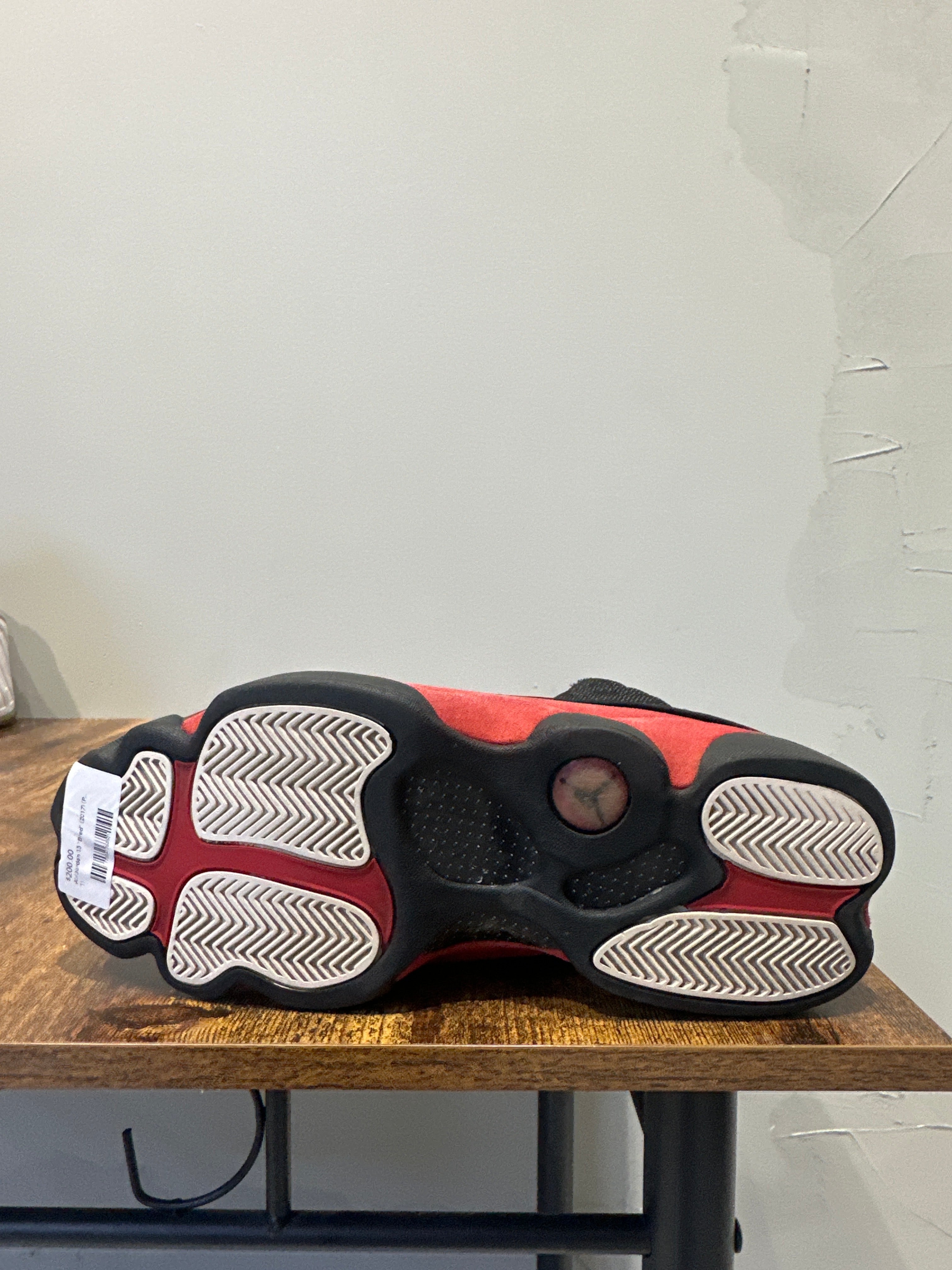 Air Jordan 13 "Bred" (2017) (Pre-Owned)