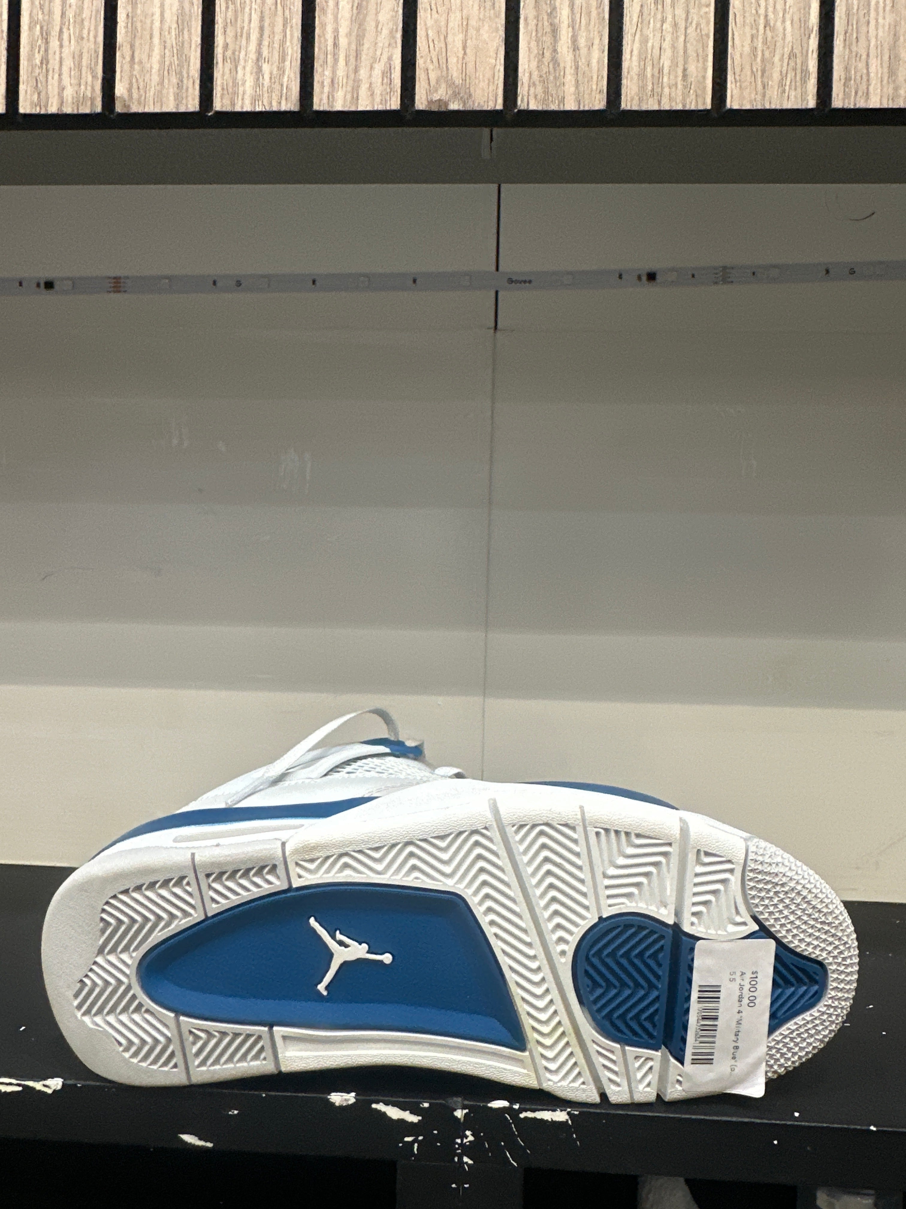 Air Jordan 4 "Military Blue" (pre-owned)