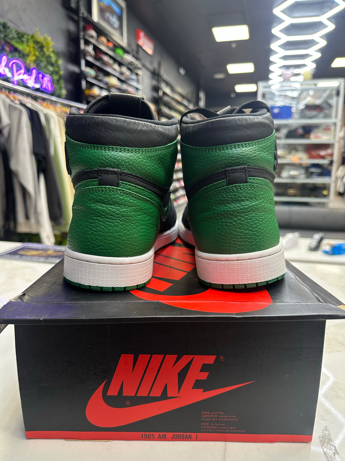 Jordan 1 Retro High Pine Green Black