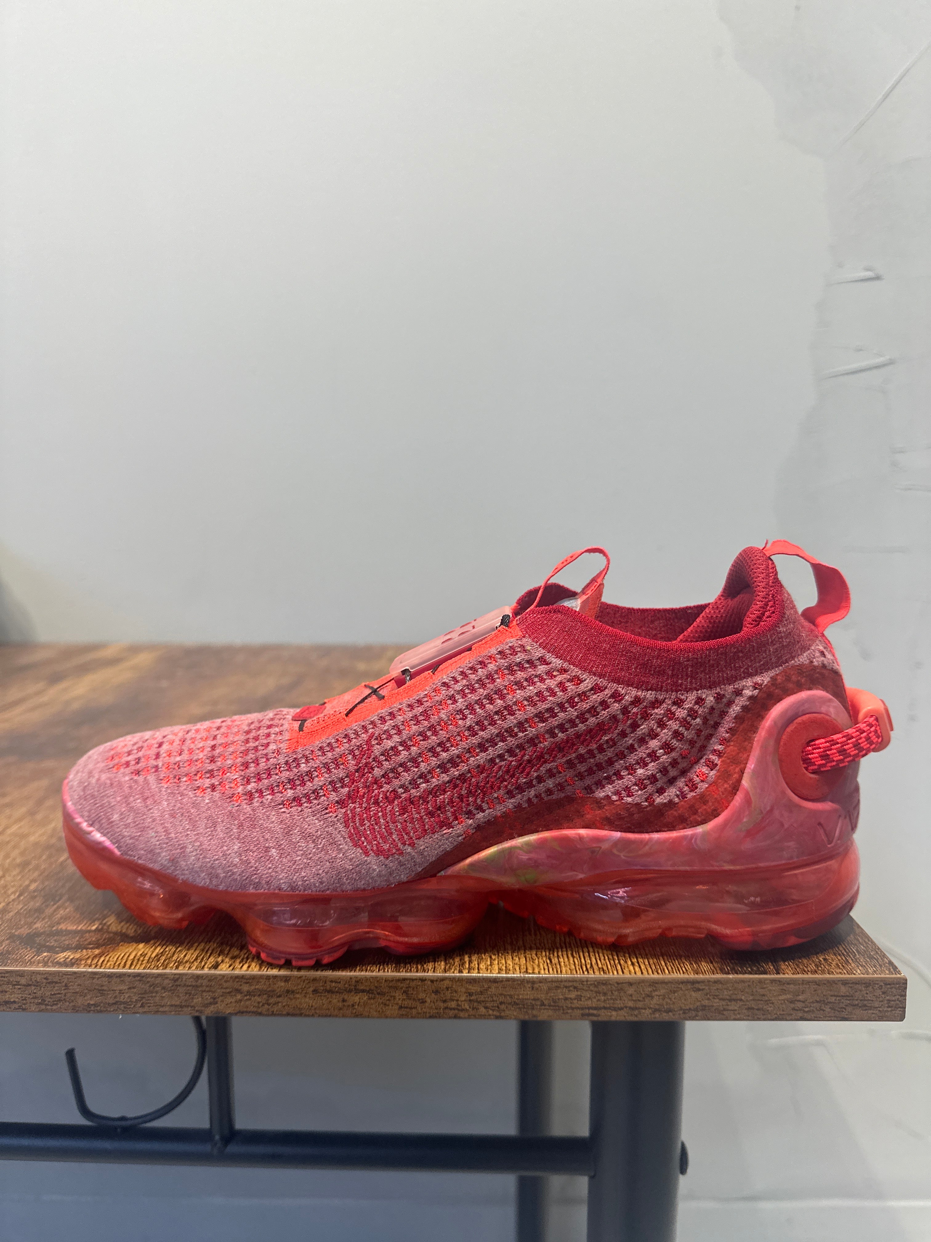 Nike Air VaporMax 2020 Flyknit "Team Red" (Pre-Owned)
