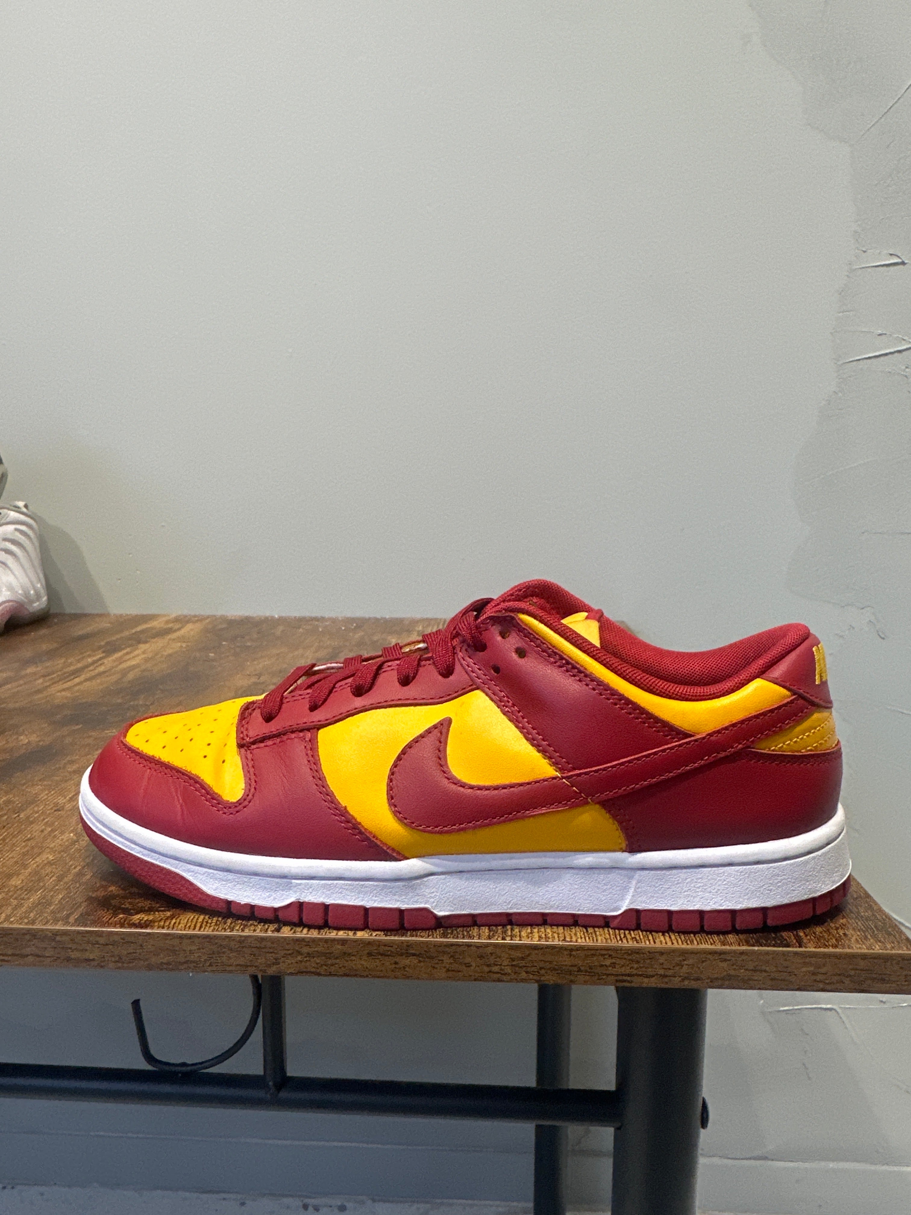 Nike Dunk Low "Midas Gold" (Pre-Owned)