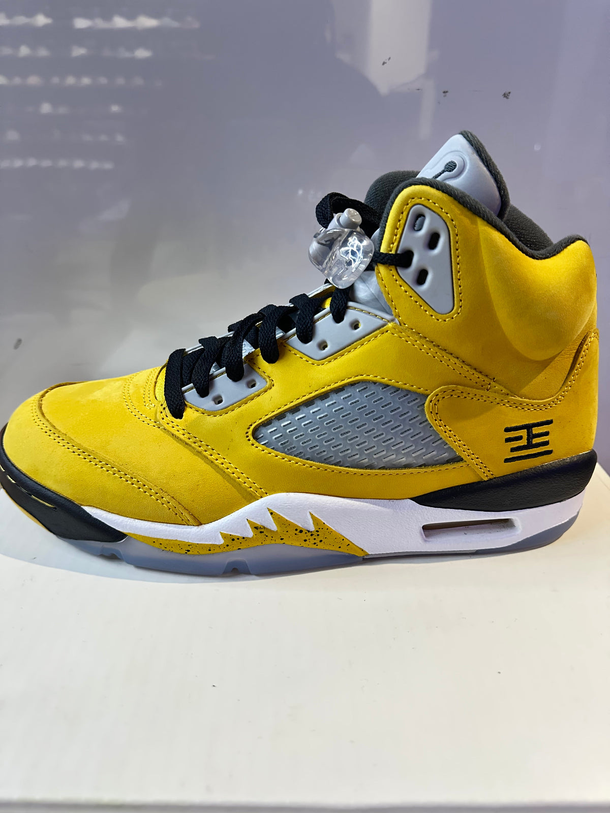 Jordan 5 Retro Tokyo T23 (2025)