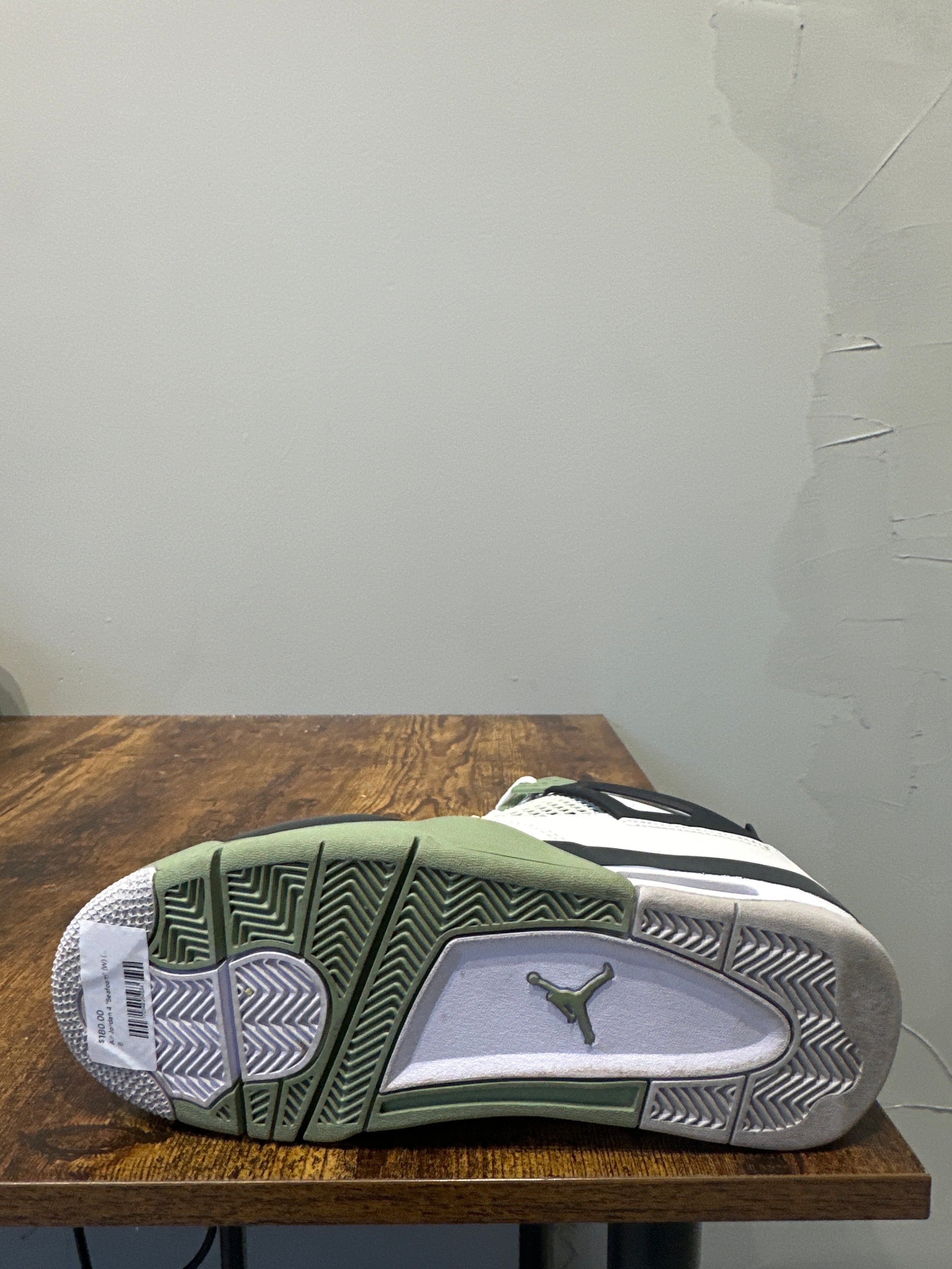 Air Jordan 4 "Seafoam" (W) (Pre-Owned)