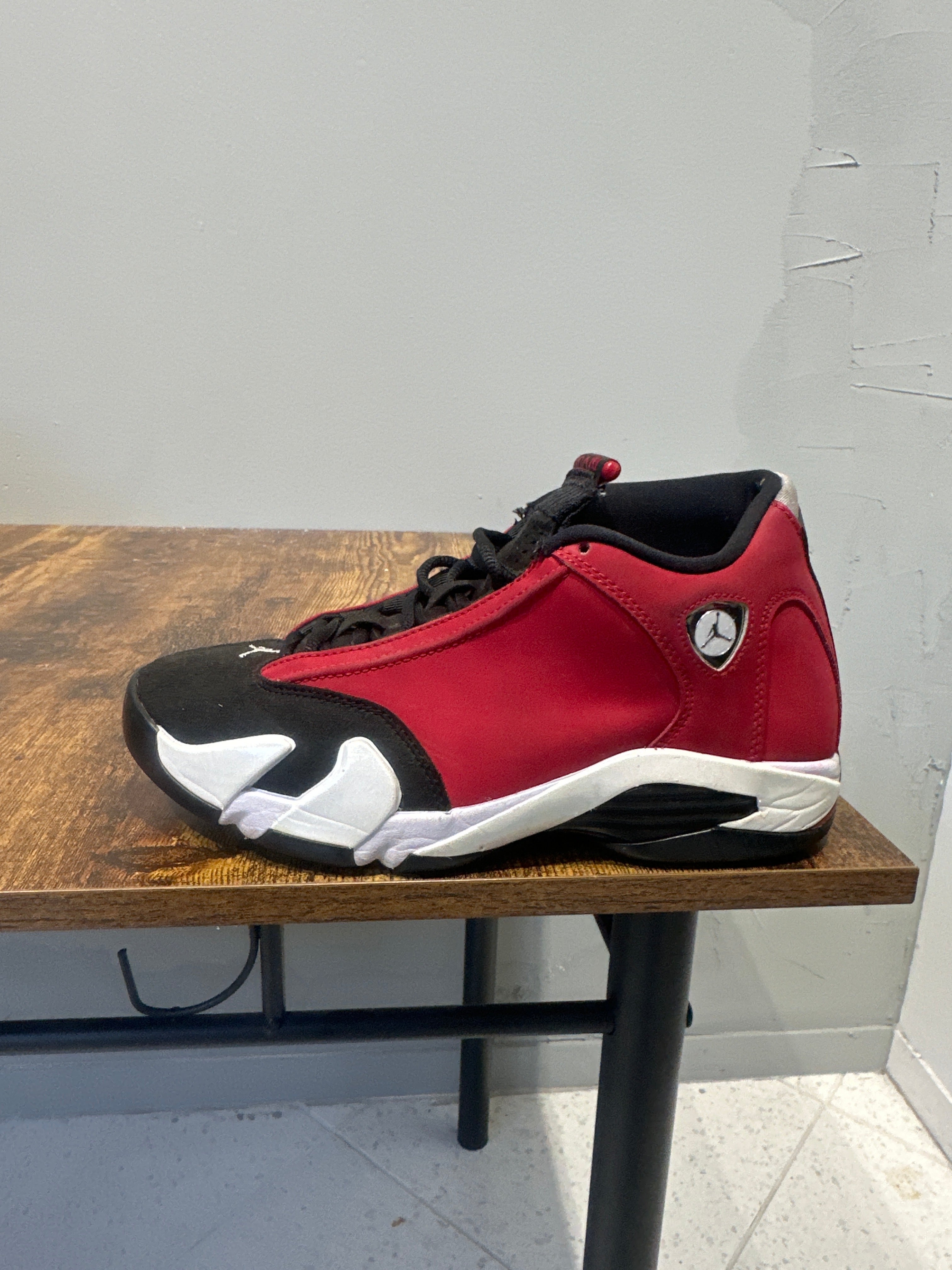 Air Jordan 14 "Gym Red Toro" (Pre-Owned)