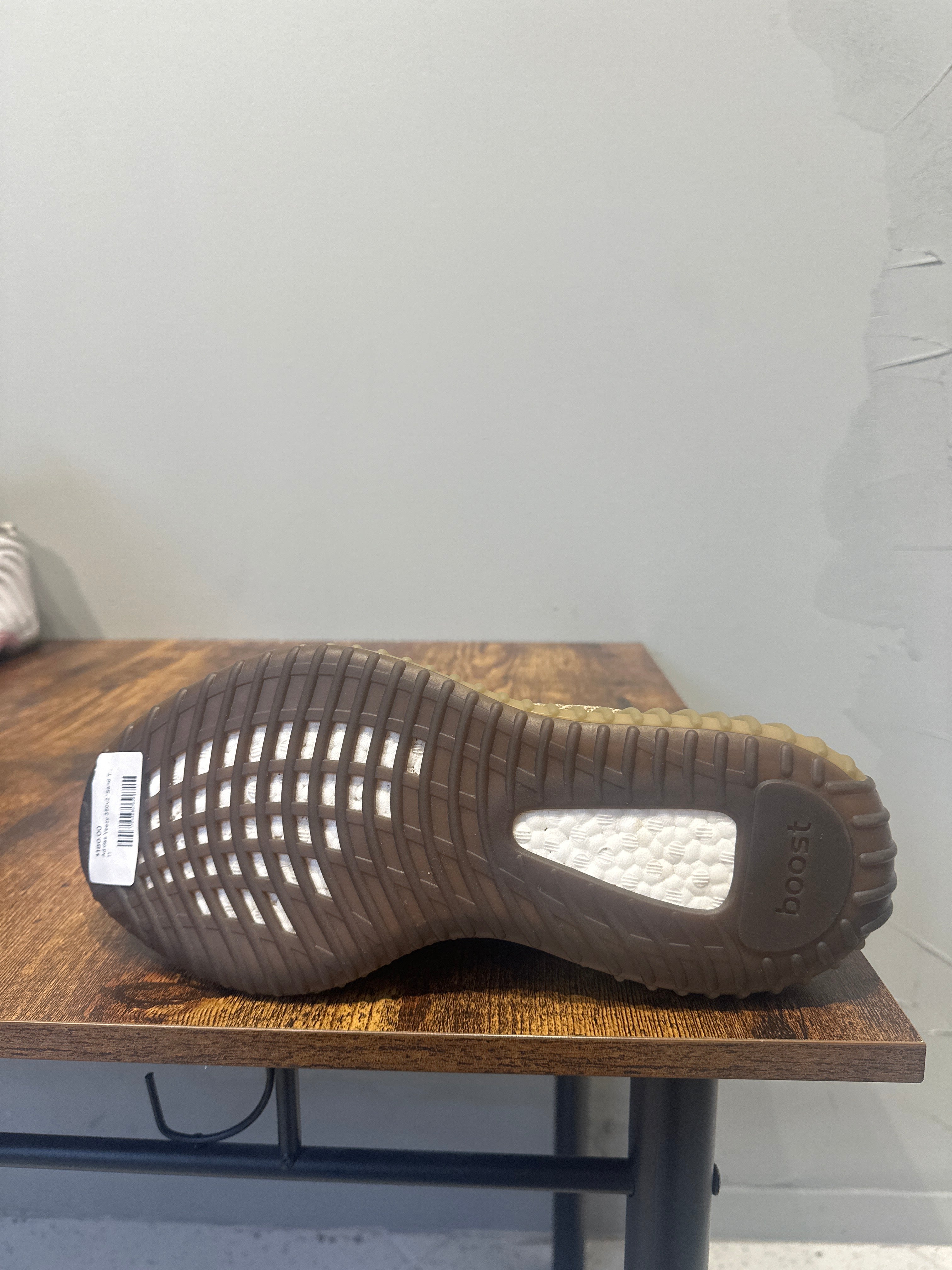 Adidas Yeezy 350v2 "Sand Taupe" (Pre-Owned)