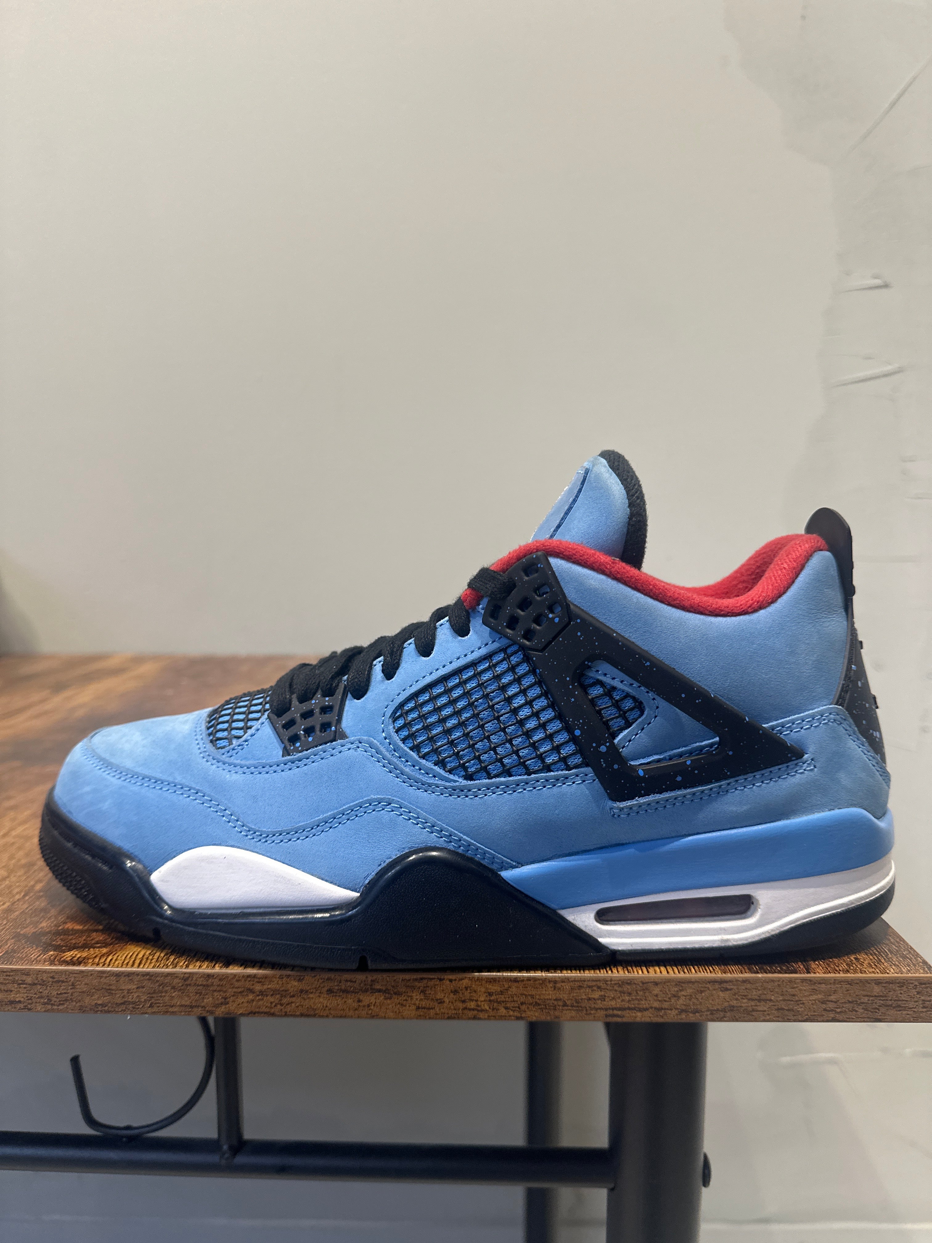 Air Jordan 4 "Travis Scott"(pre-owned)