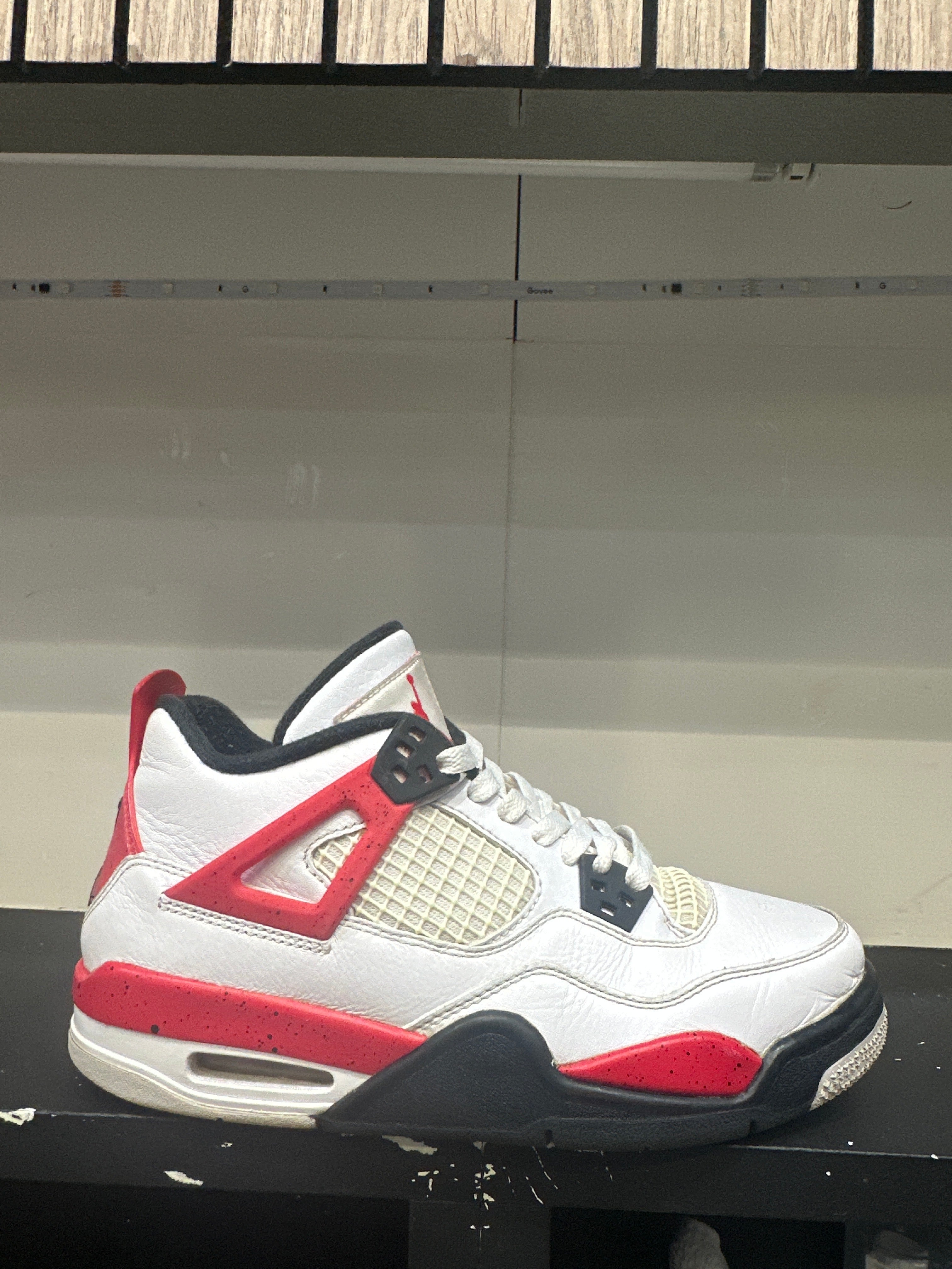 Air Jordan 4 "Red Cement" (GS) (Pre-Owned)