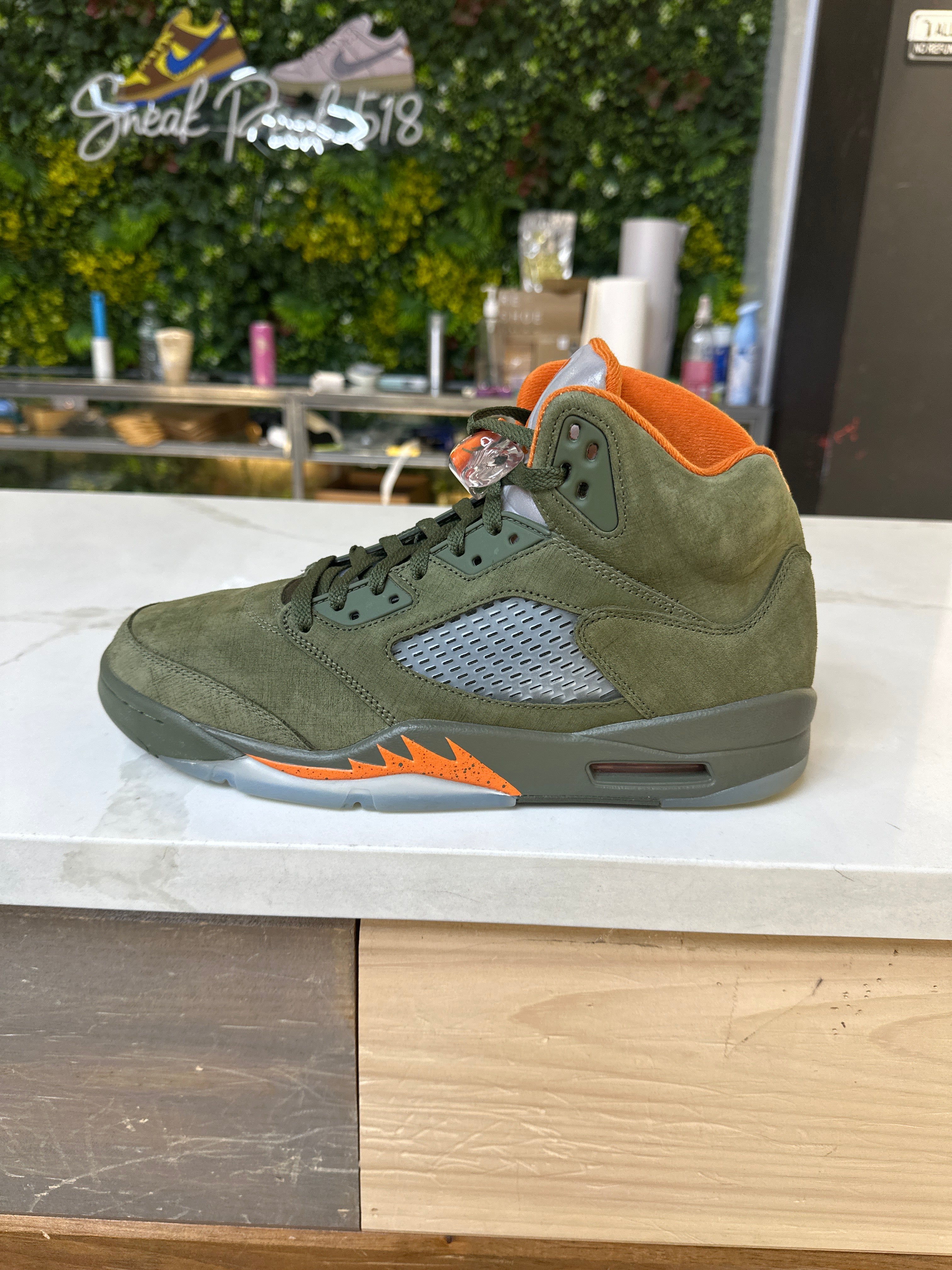 Air Jordan 5 "Olive" (2024) (Pre-Owned)