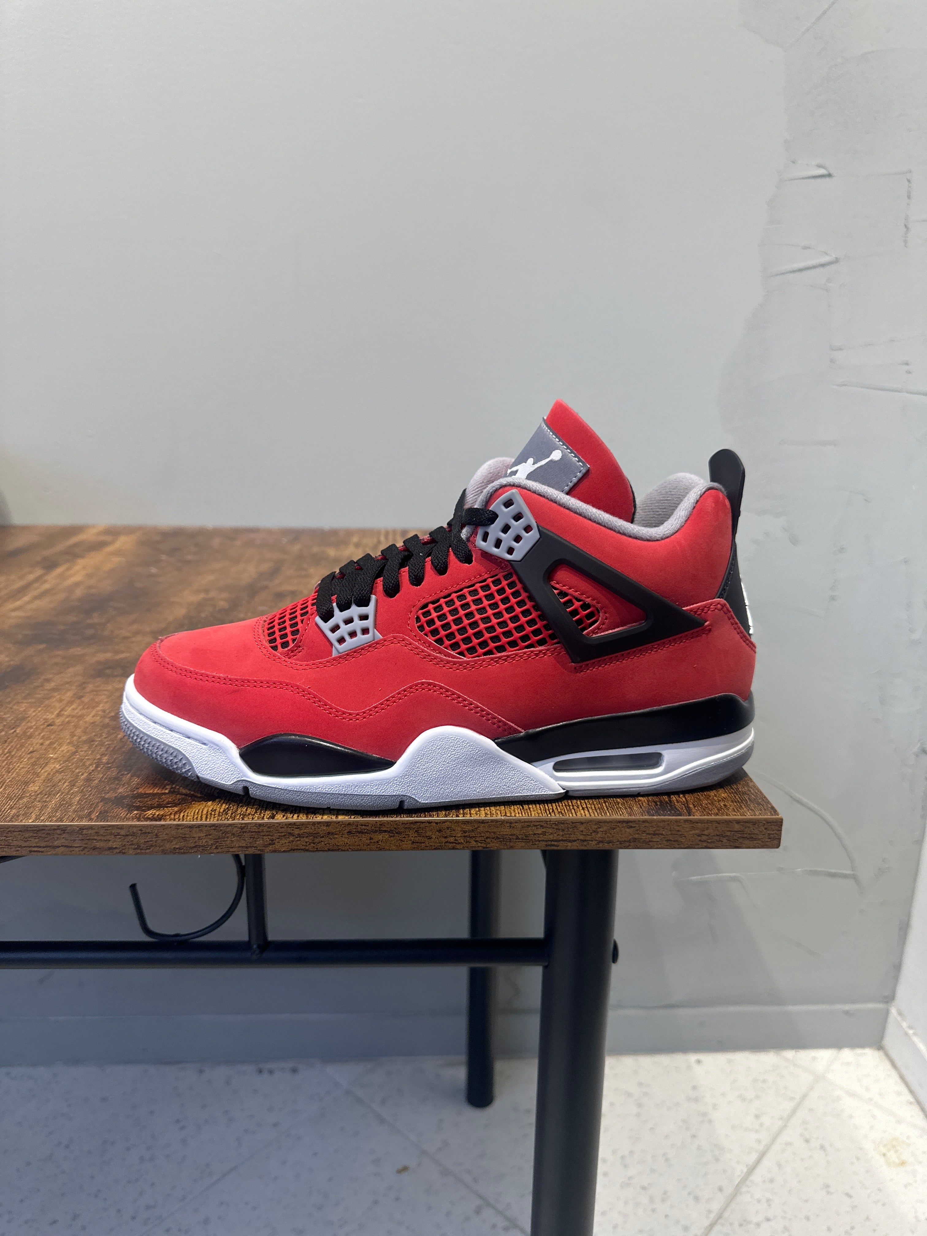 Air Jordan 4 "Toro Bravo" (2026) (Pre-Owned)