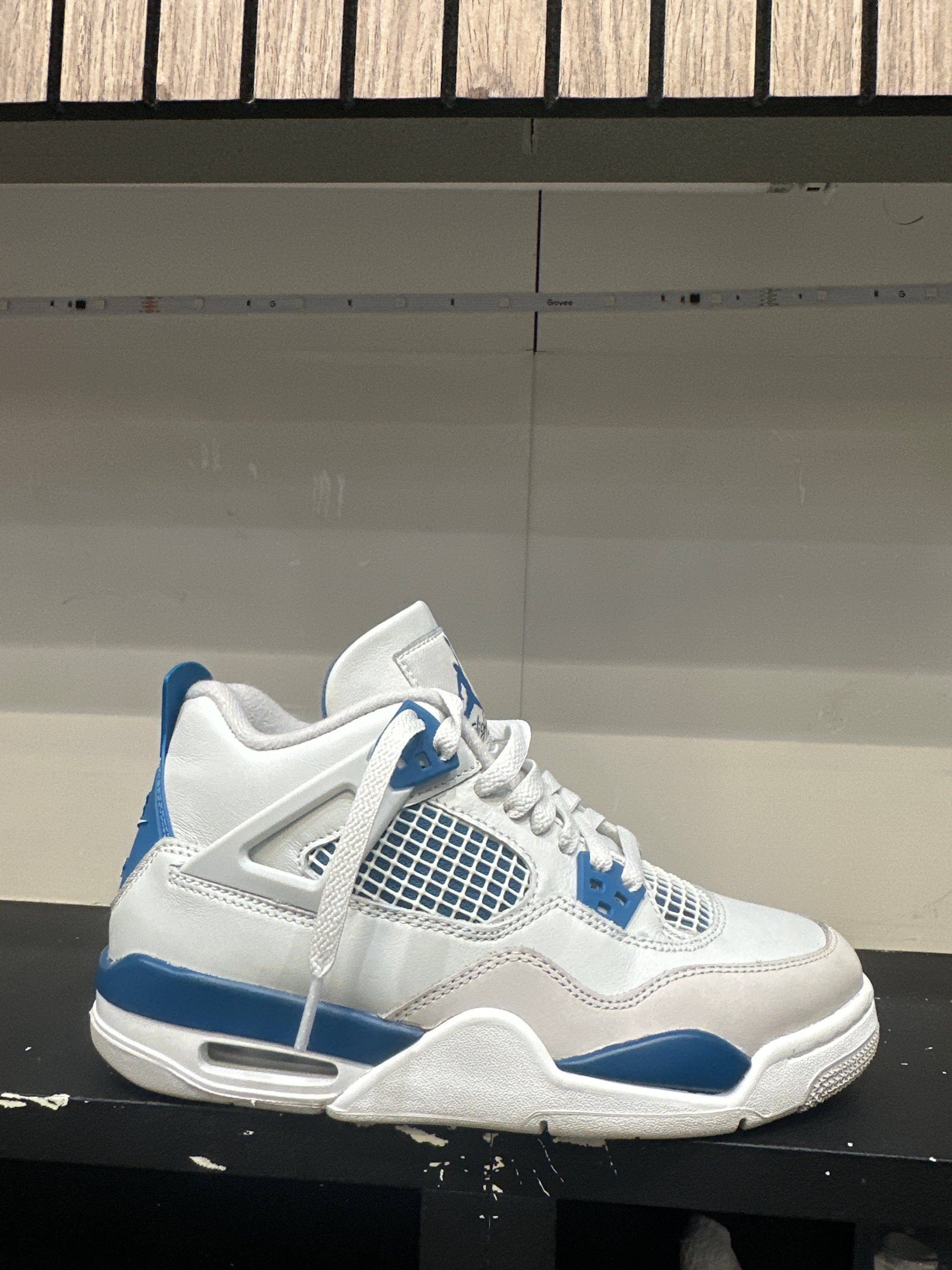 Air Jordan 4 "Military Blue" (pre-owned)