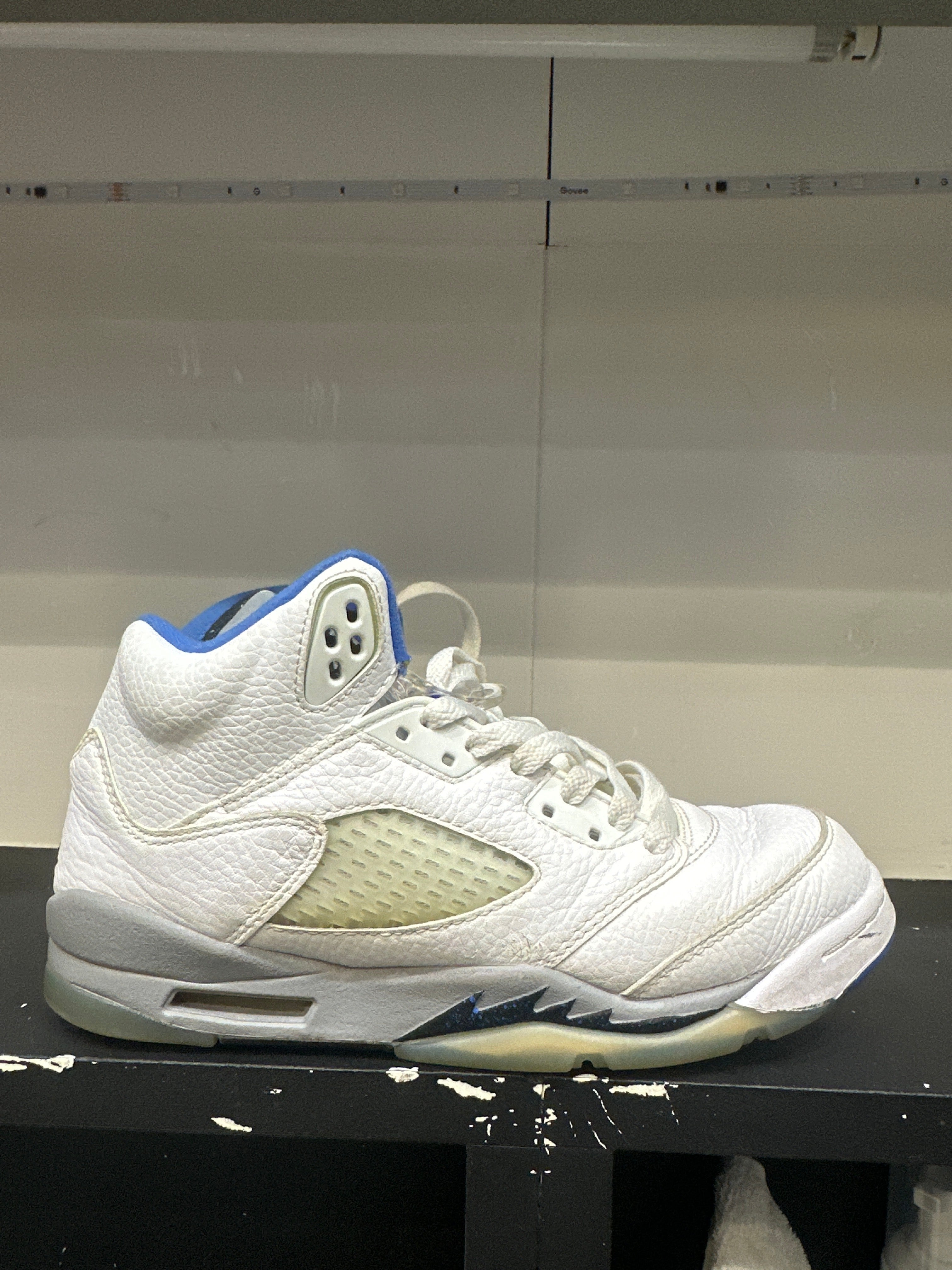 Air Jordan 5 Retro "White Stealth" (2021) (GS) (Pre-owned)