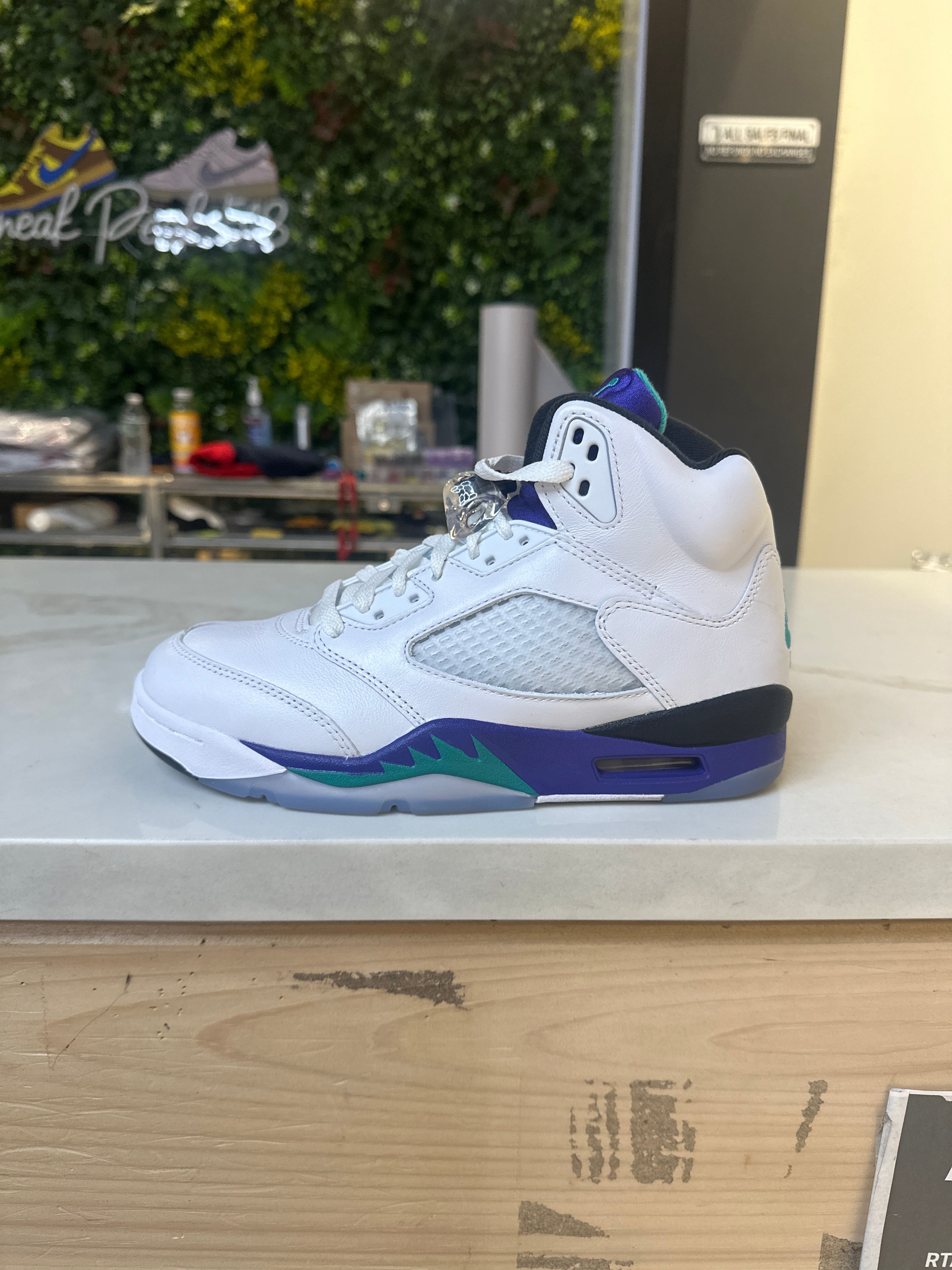 Air Jordan 5 "Grape" (pre-owned)