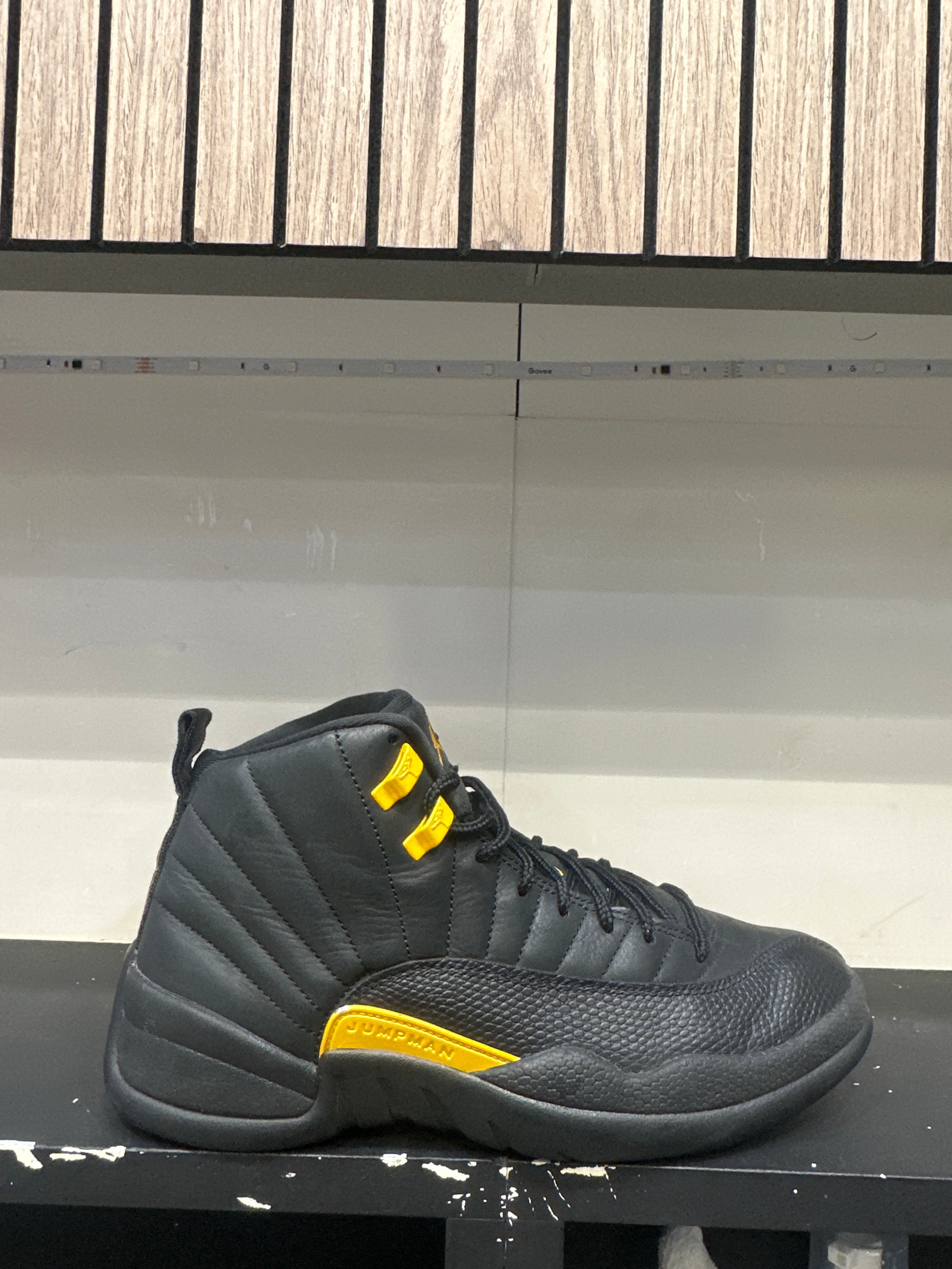 Air Jordan 12 "Black Taxi" (Pre-Owned)