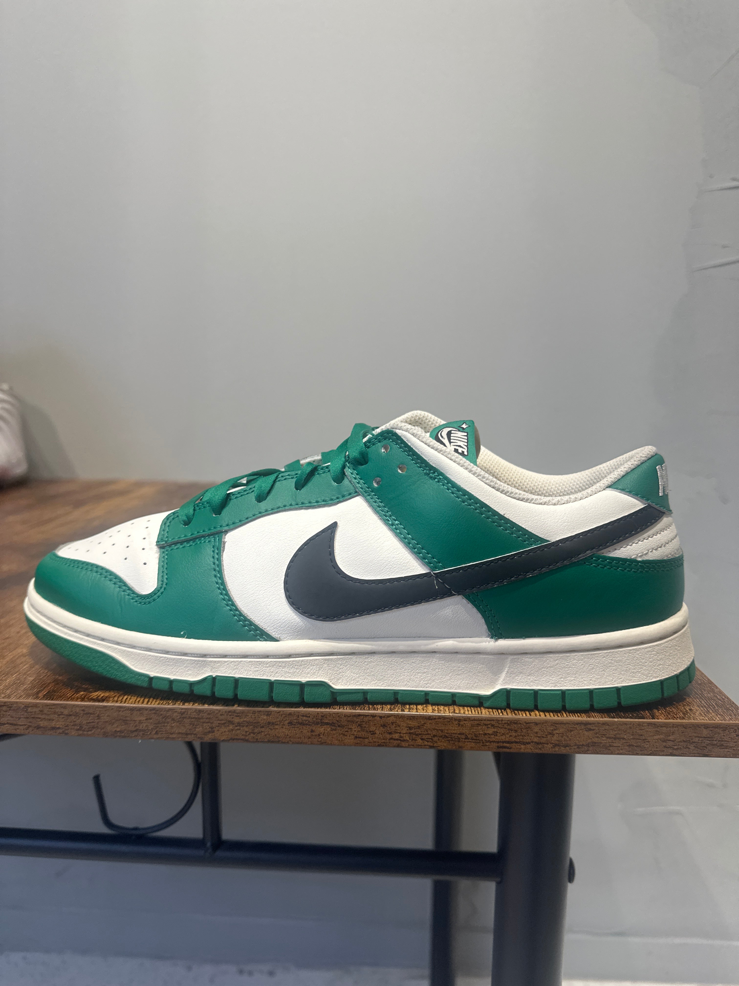 Nike Dunk Low "Lottery Pack Malachite Green" (Pre-Owned)