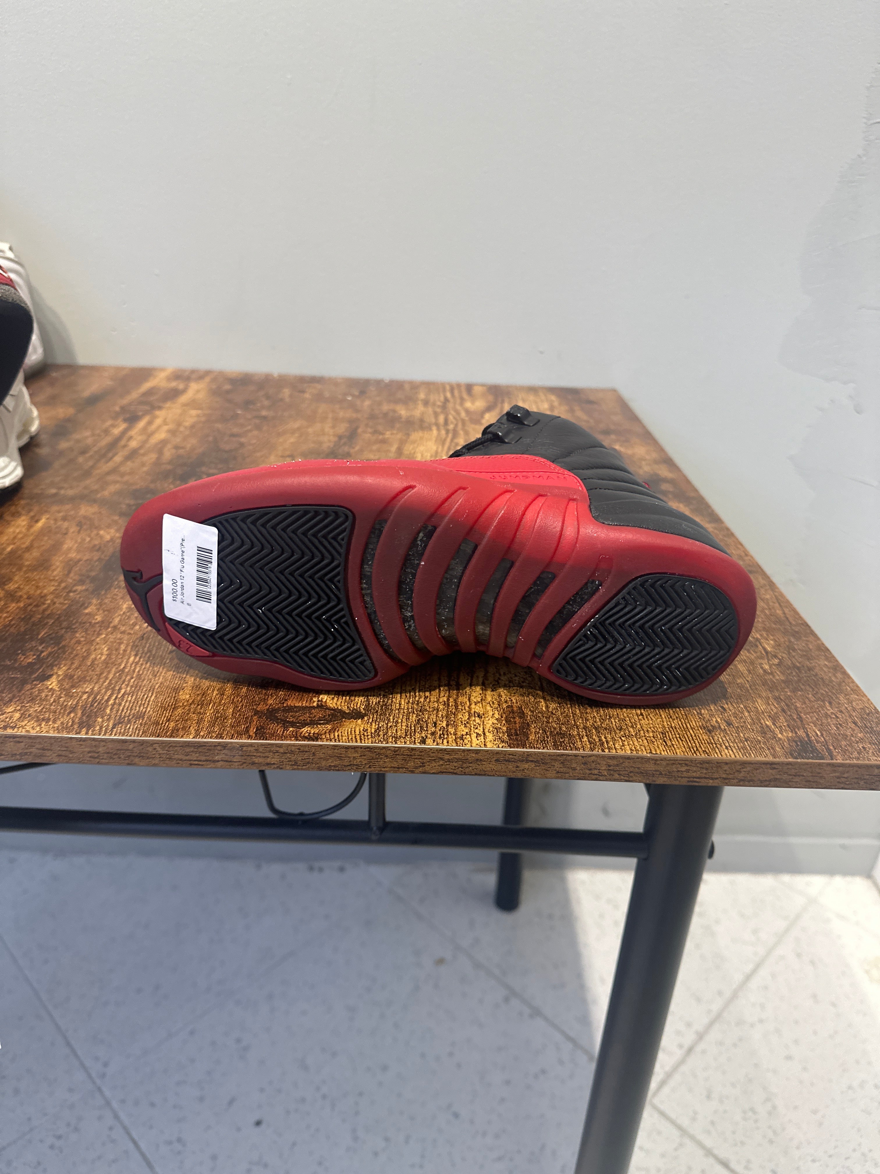 Air Jordan 12 "Flu Game"(Pre-Owned)