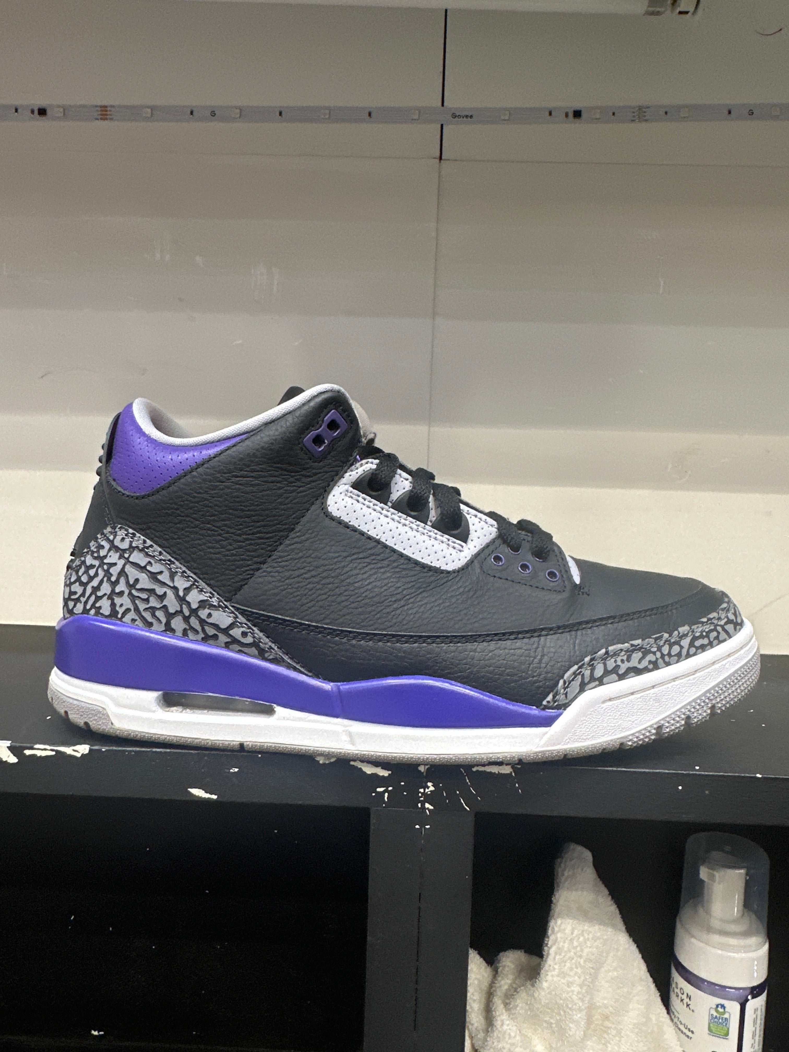 Air Jordan 3 "Black Court Purple" (Pre-Owned)