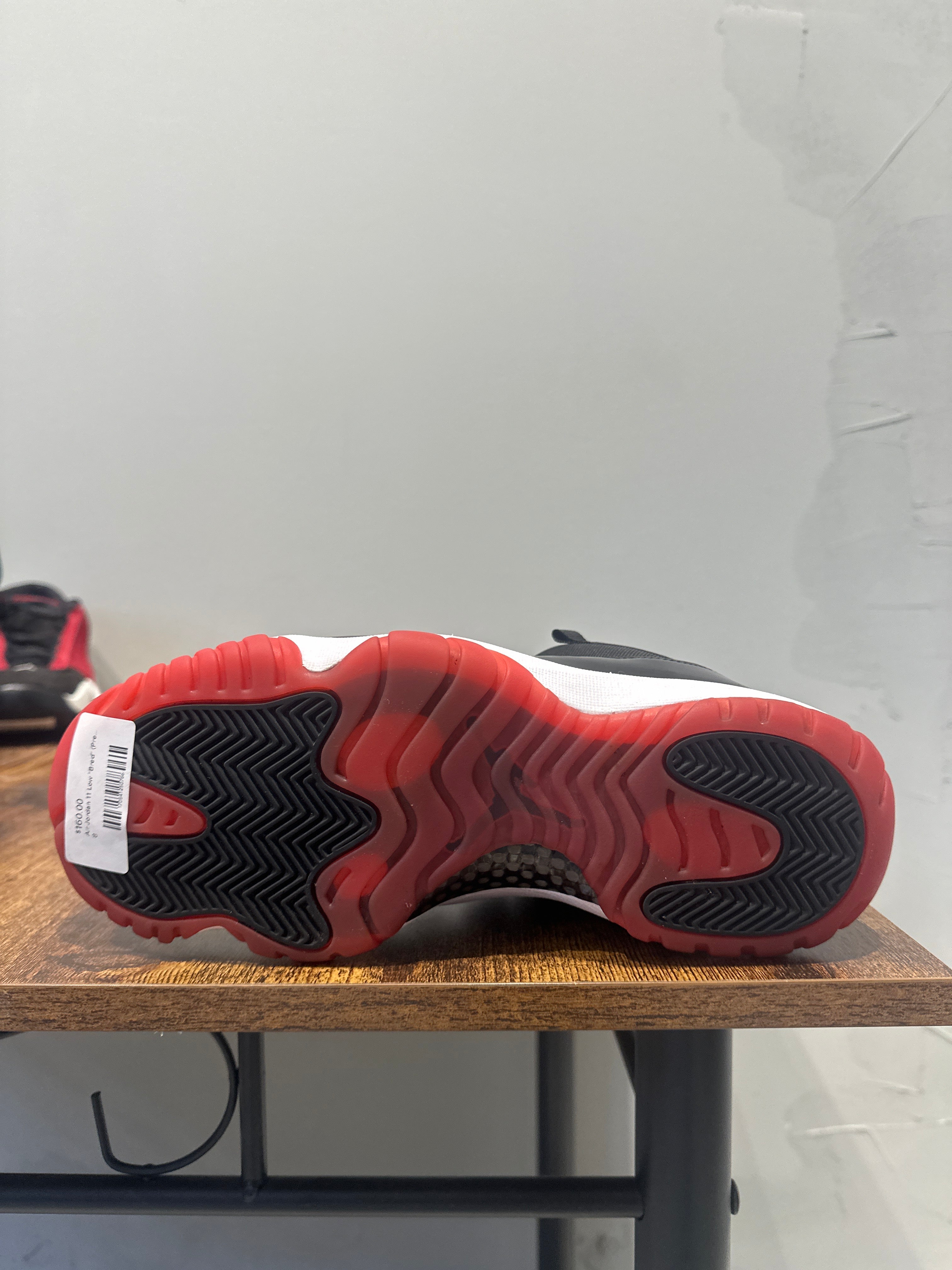 Air Jordan 11 Low "Bred" (Pre-Owned)