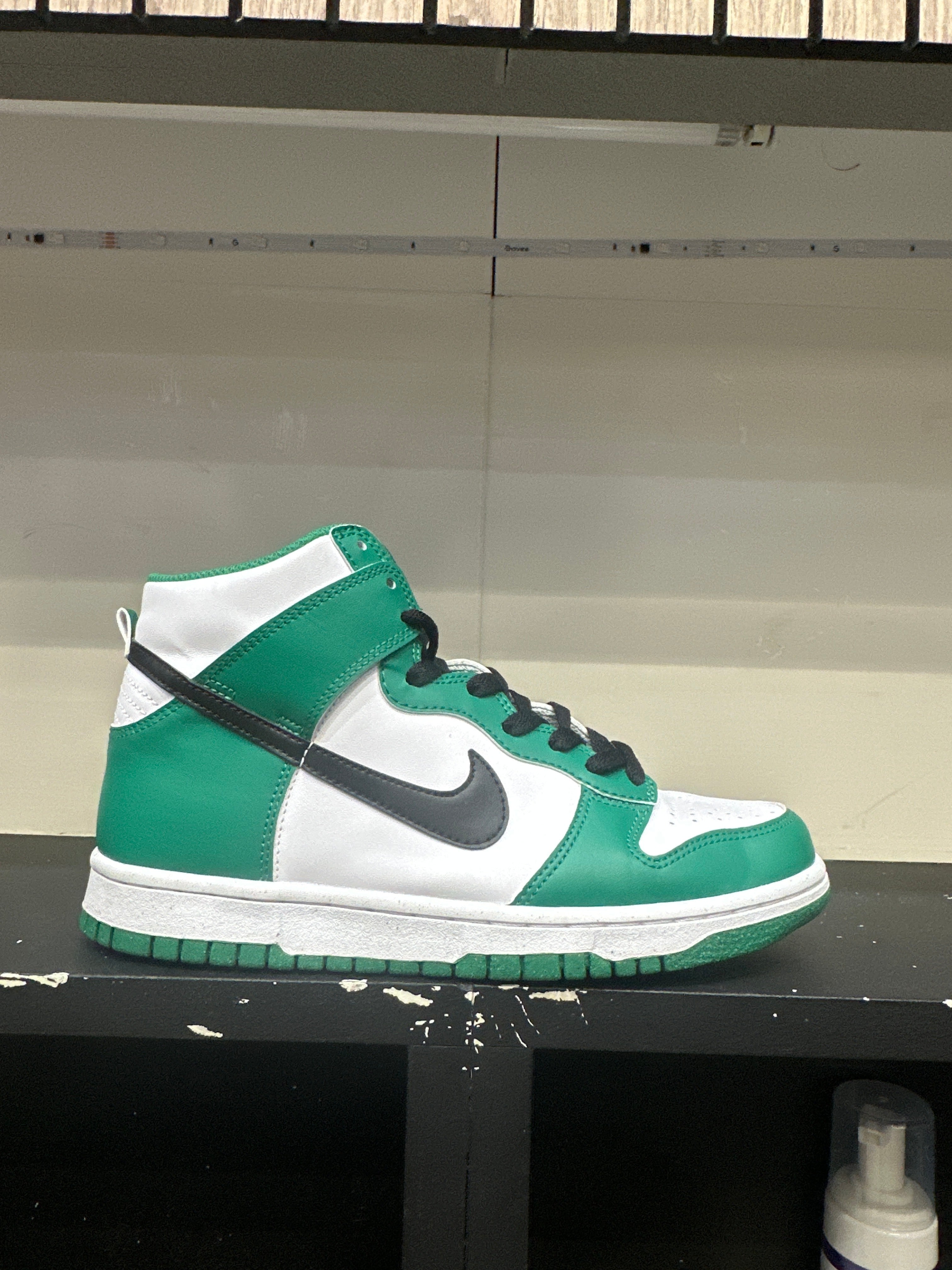 Nike Dunk High "Celtics" (GS) (Pre-Owned)