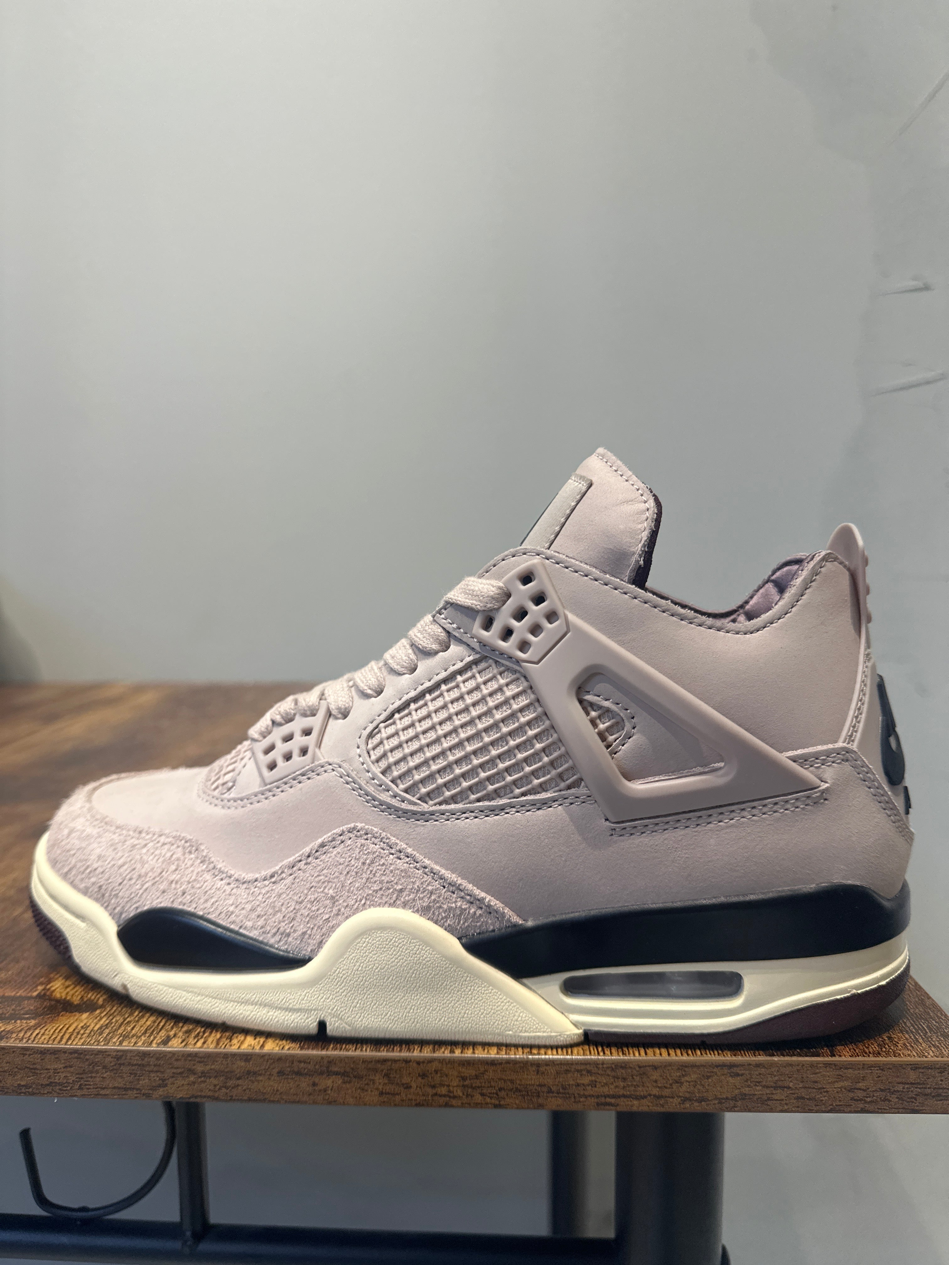 Air Jordan 4 x A Ma Maniére "While You Were Sleeping" (W) (Pre-Owned)