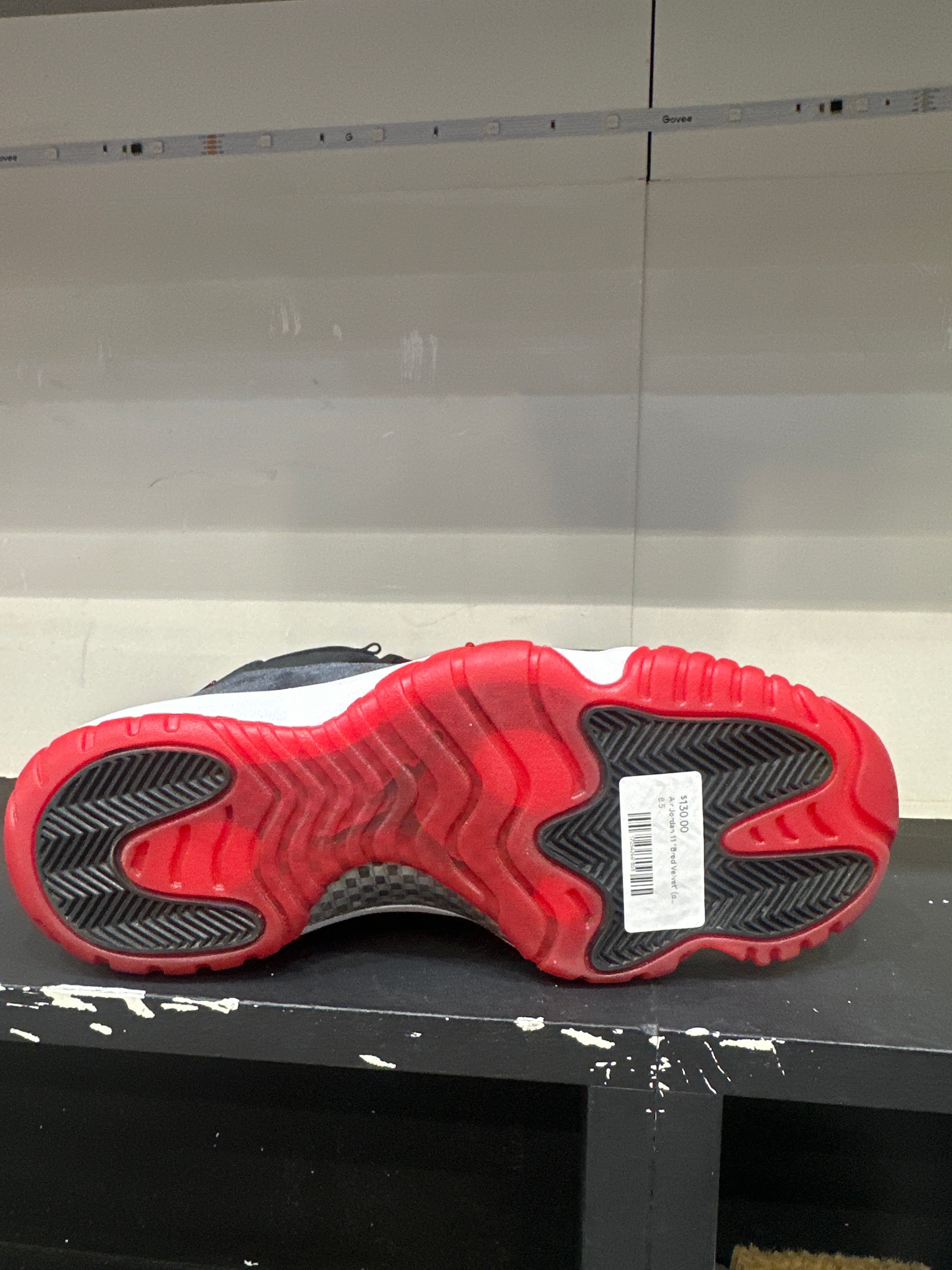 Air Jordan 11 "Bred Velvet" (pre-owned)