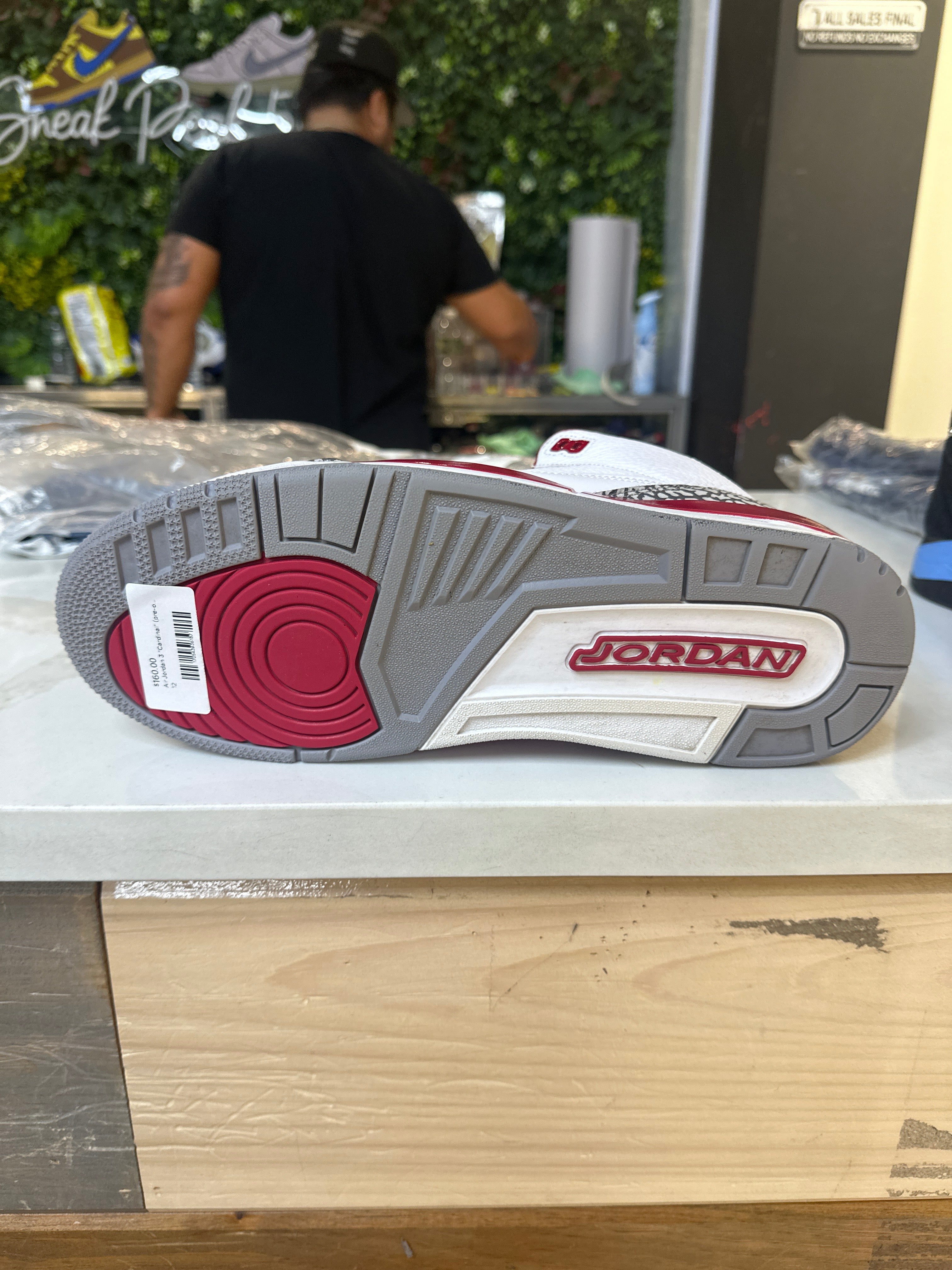 Air Jordan 3 "Cardinal" (pre-owned)