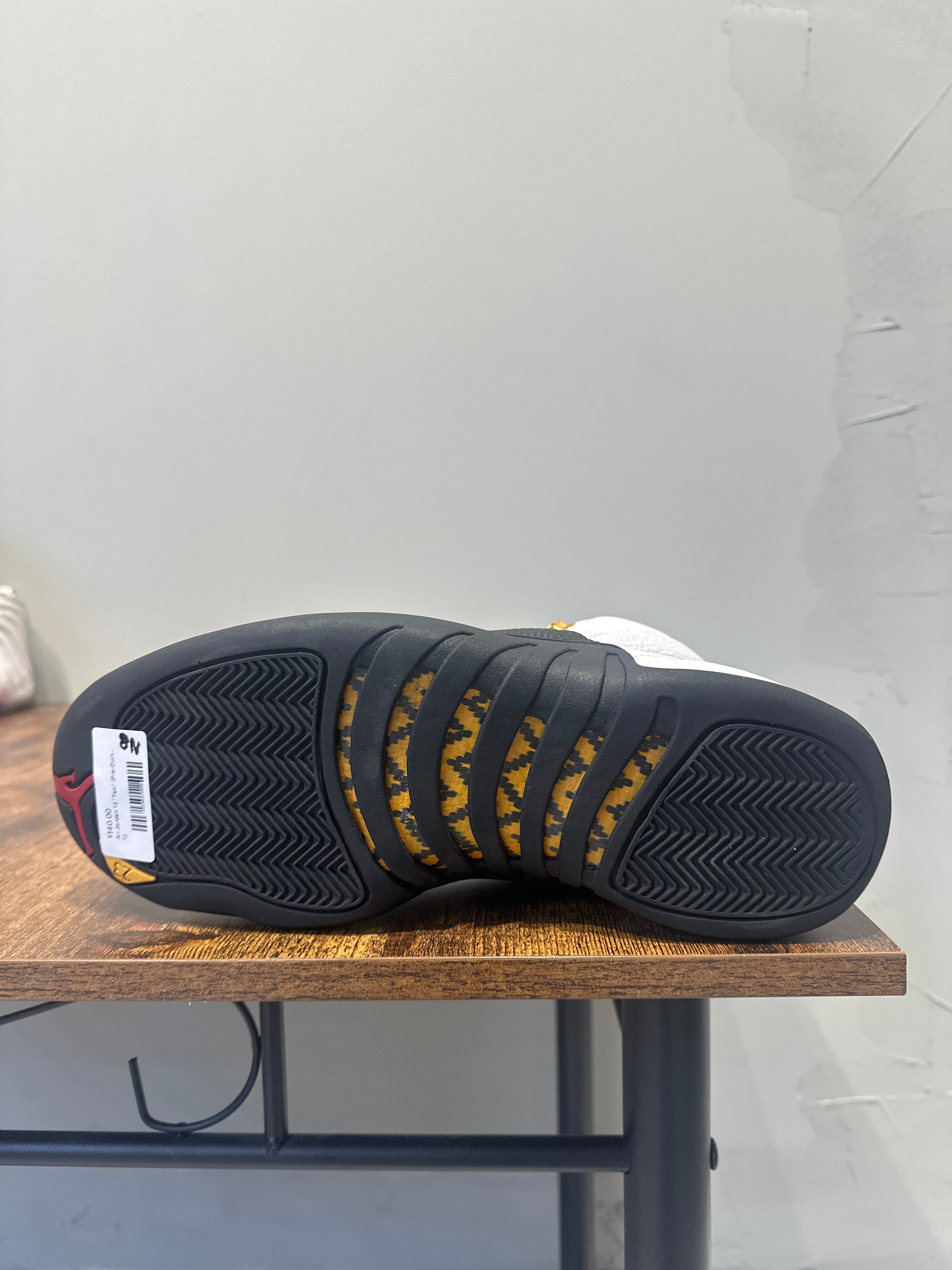 Air Jordan 12 "Taxi" (Pre-Owned)