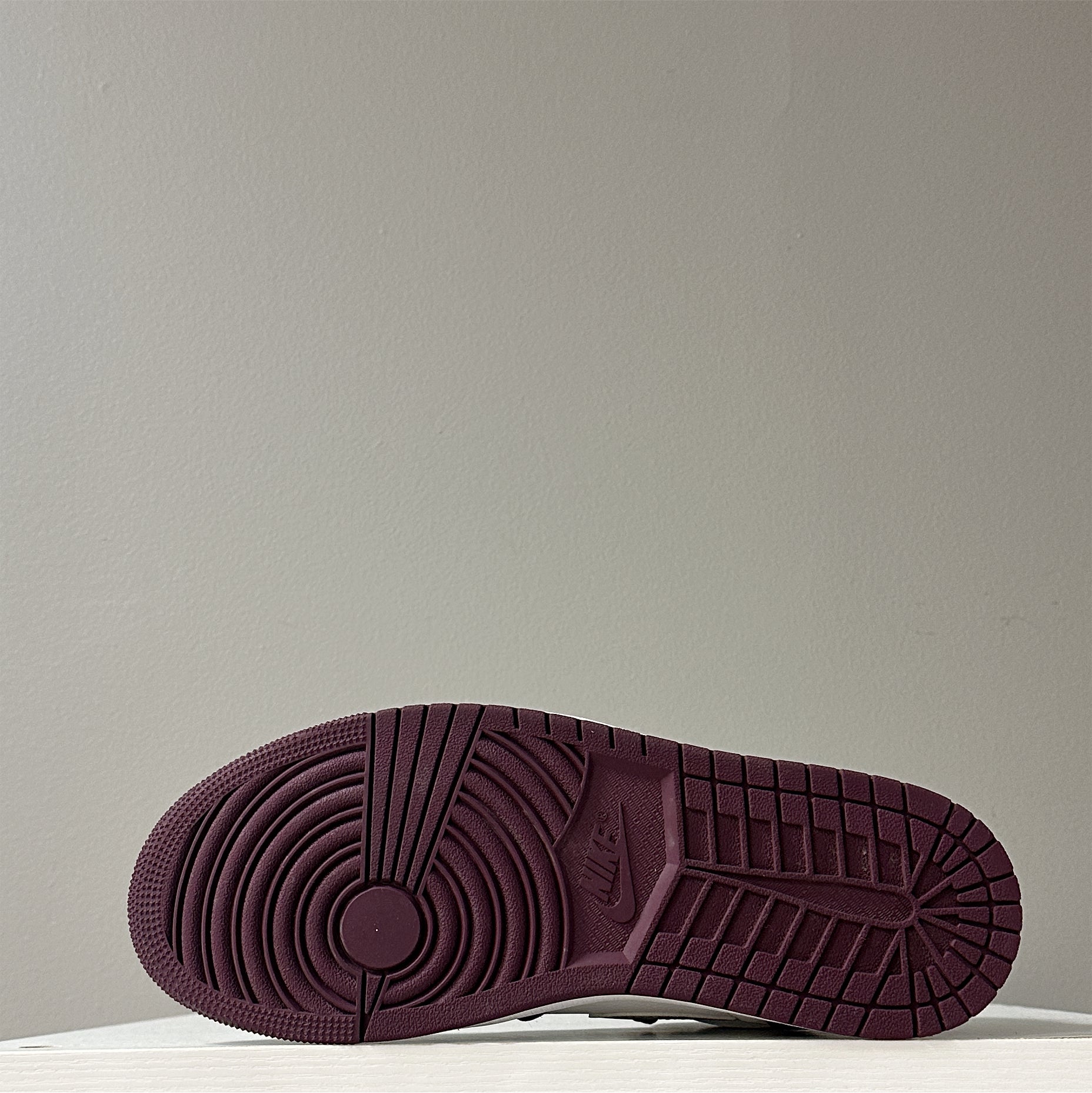 Air Jordan 1 High "Bordeaux" 2021 (pre-owned)