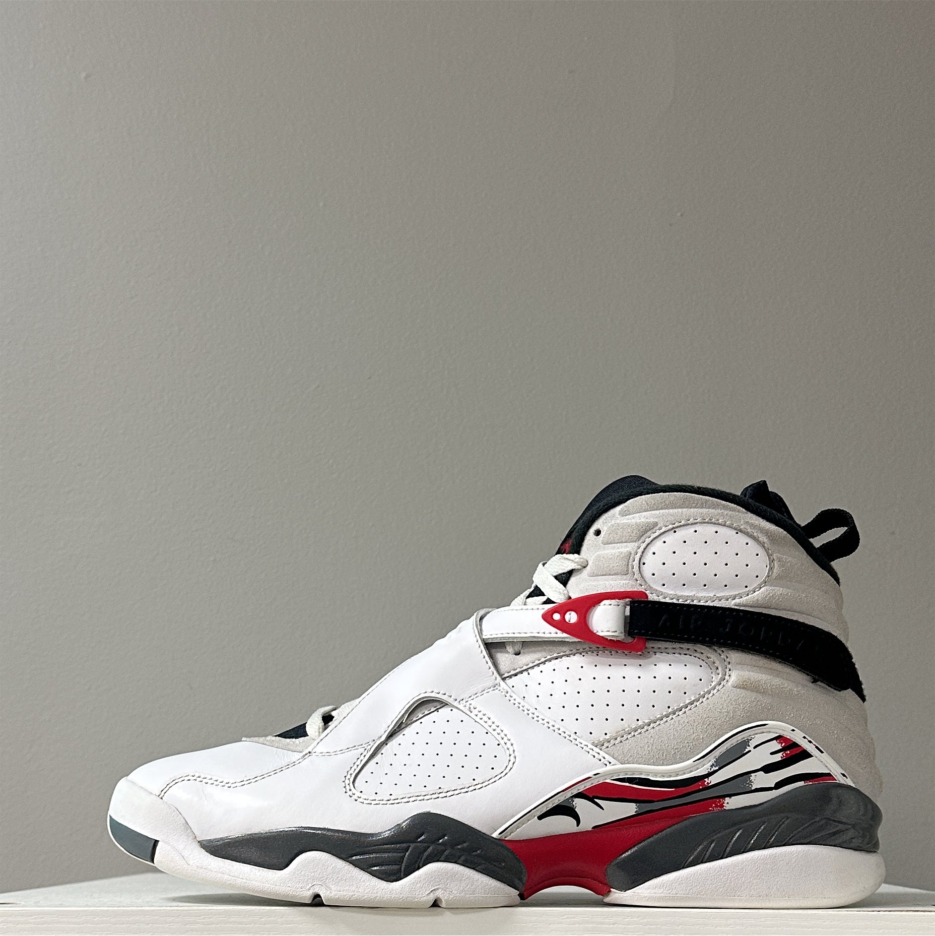 Air Jordan 8 "Bugs Bunny" 2025 (pre-owned)