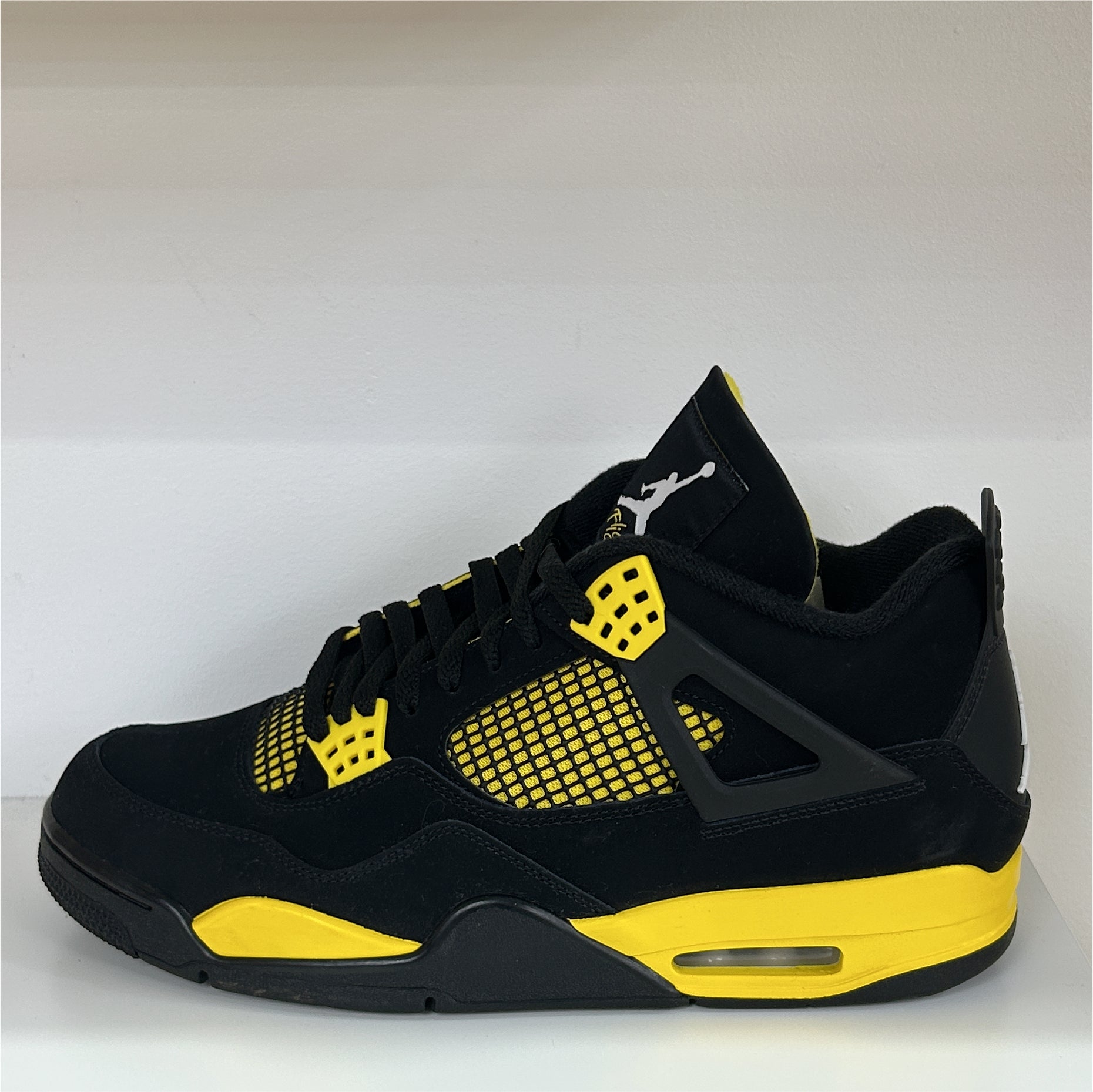 Air Jordan 4 "Yellow Thunder" (Pre-Owned)