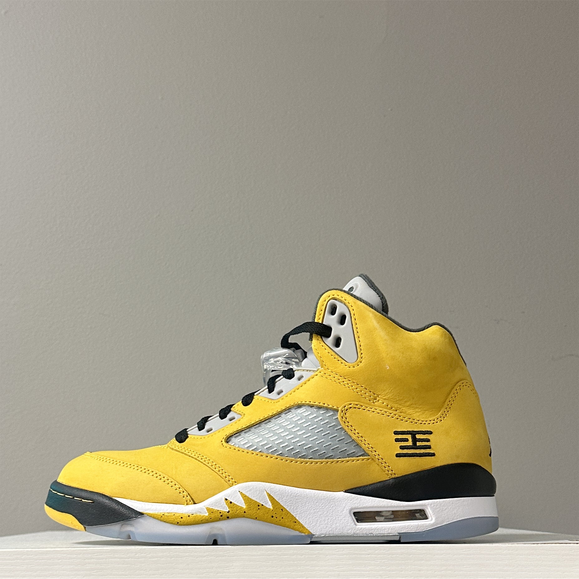 Air Jordan 5 "Tokyo T23" 2025 (pre-owned)