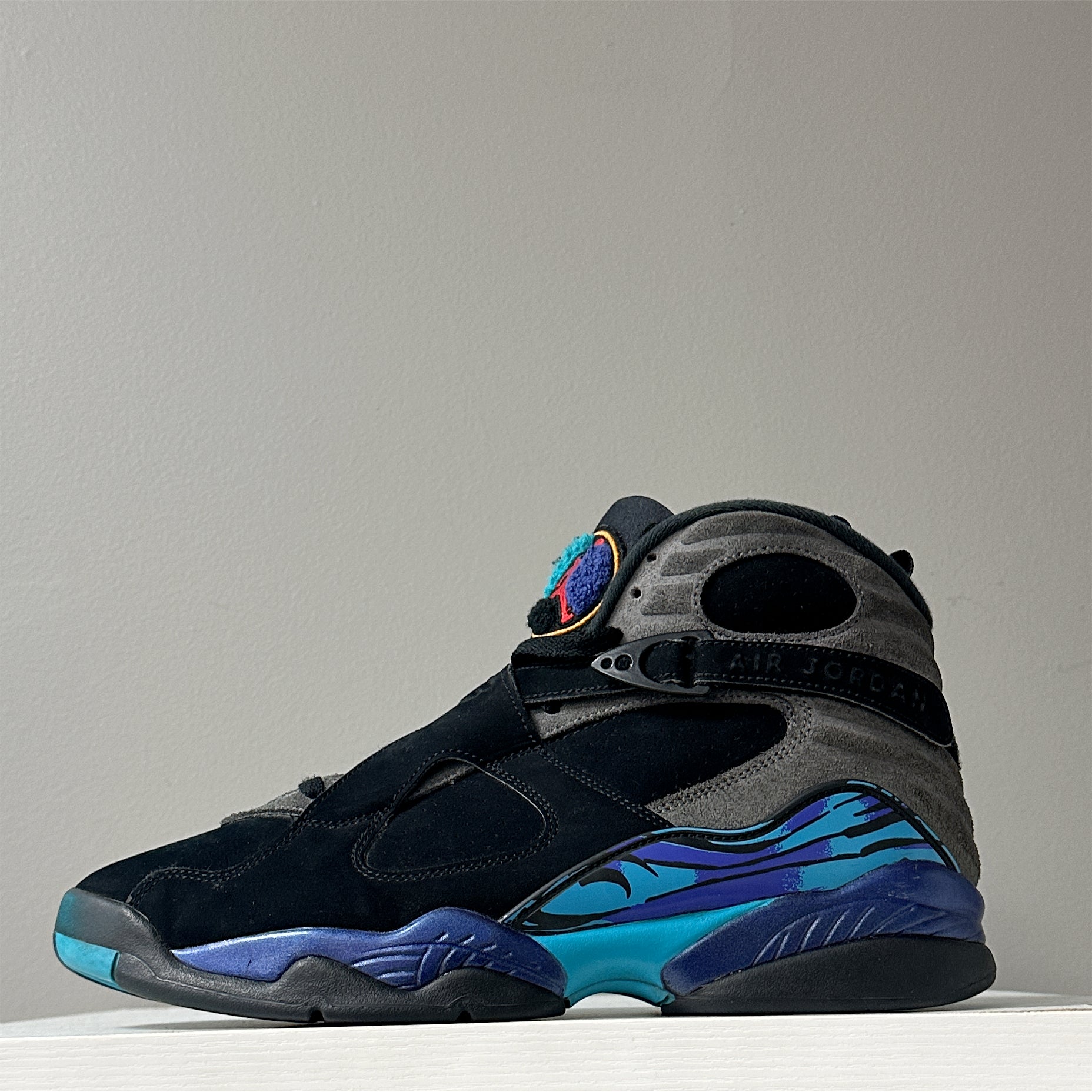 Air Jordan 8 "Aqua" 2025 (pre-owned)