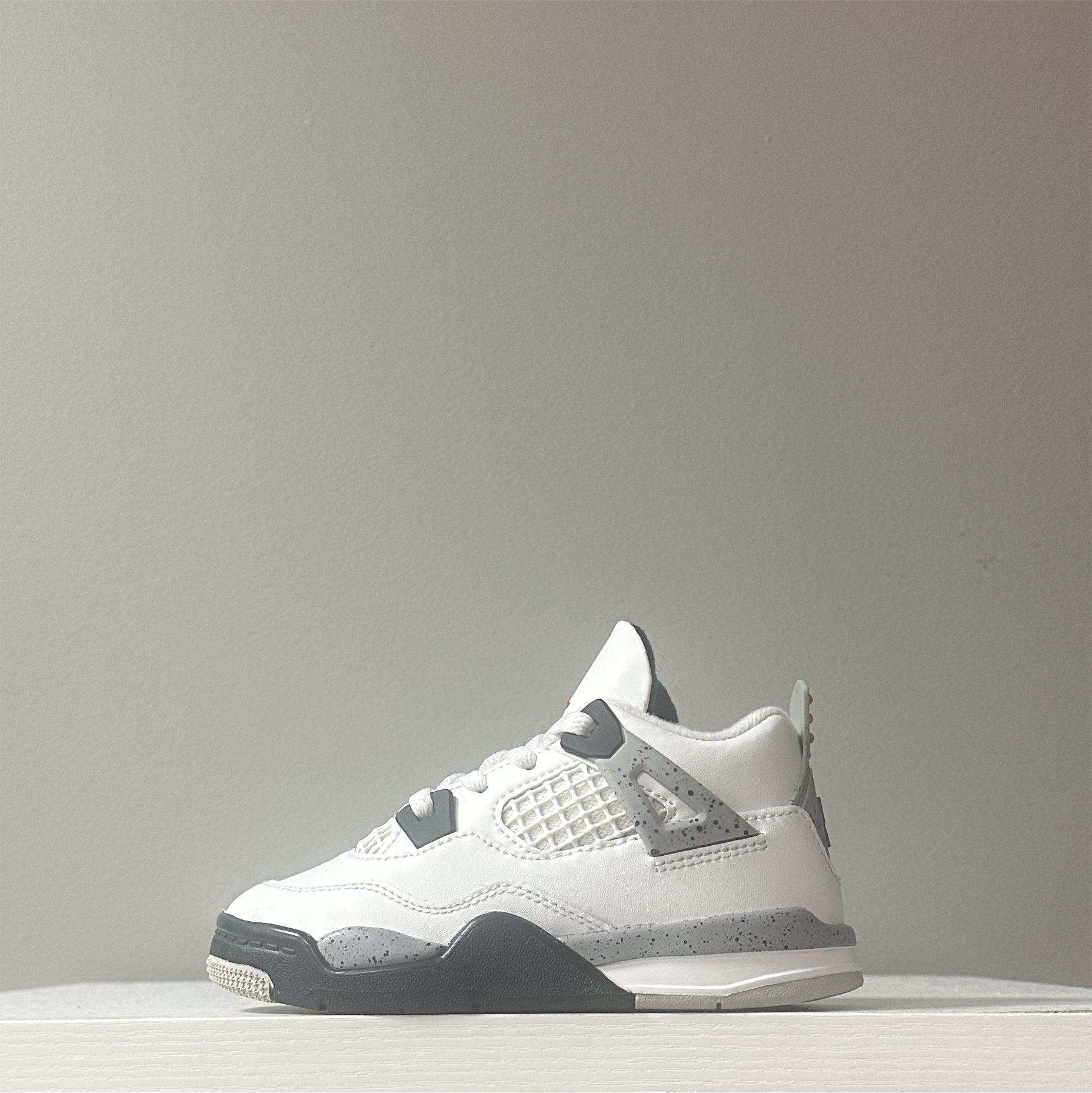 Air Jordan 4 "White Cement" (TD) (Pre-Owned)