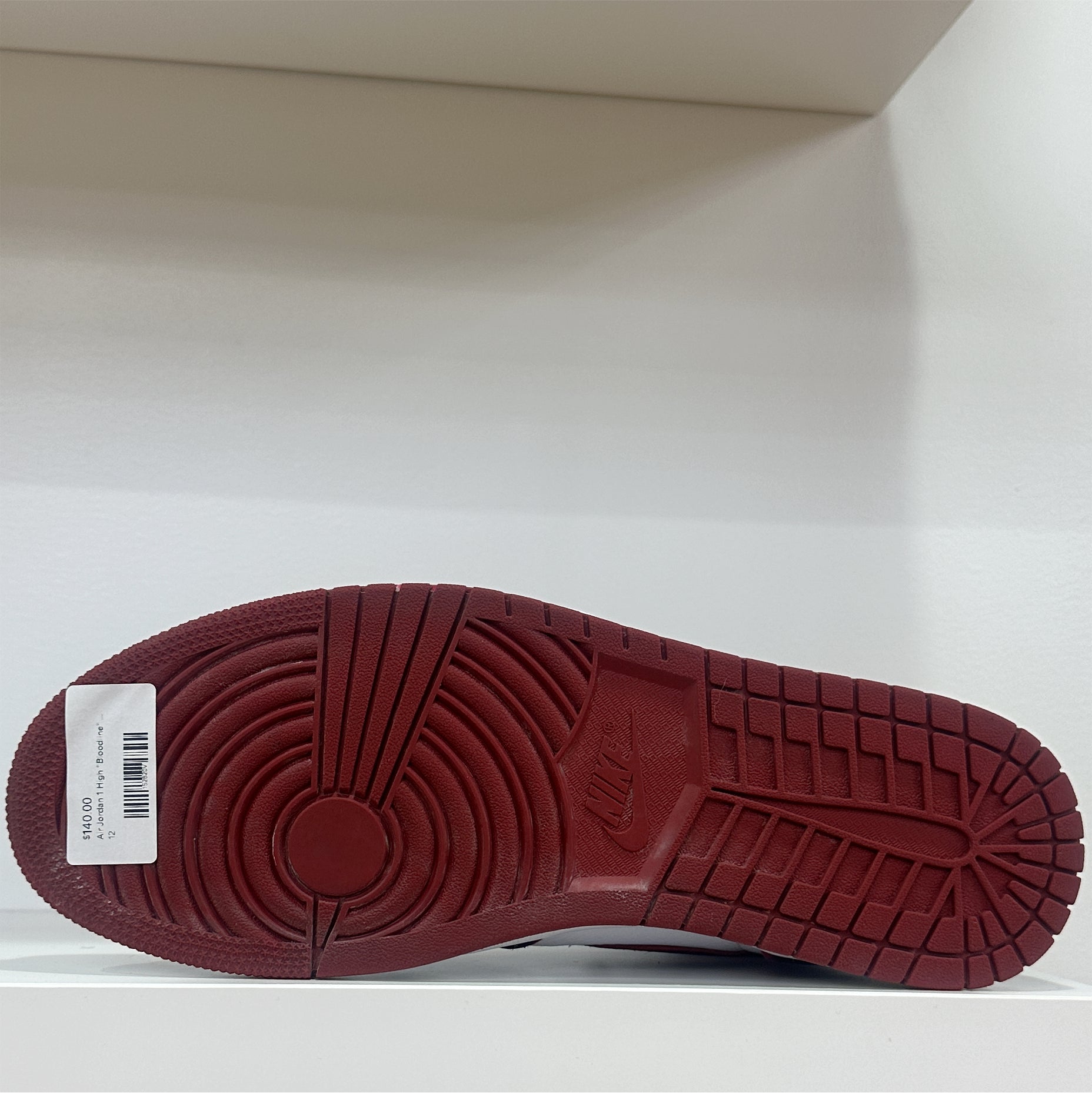 Air Jordan 1 High "Bloodline" (Pre-Owned)