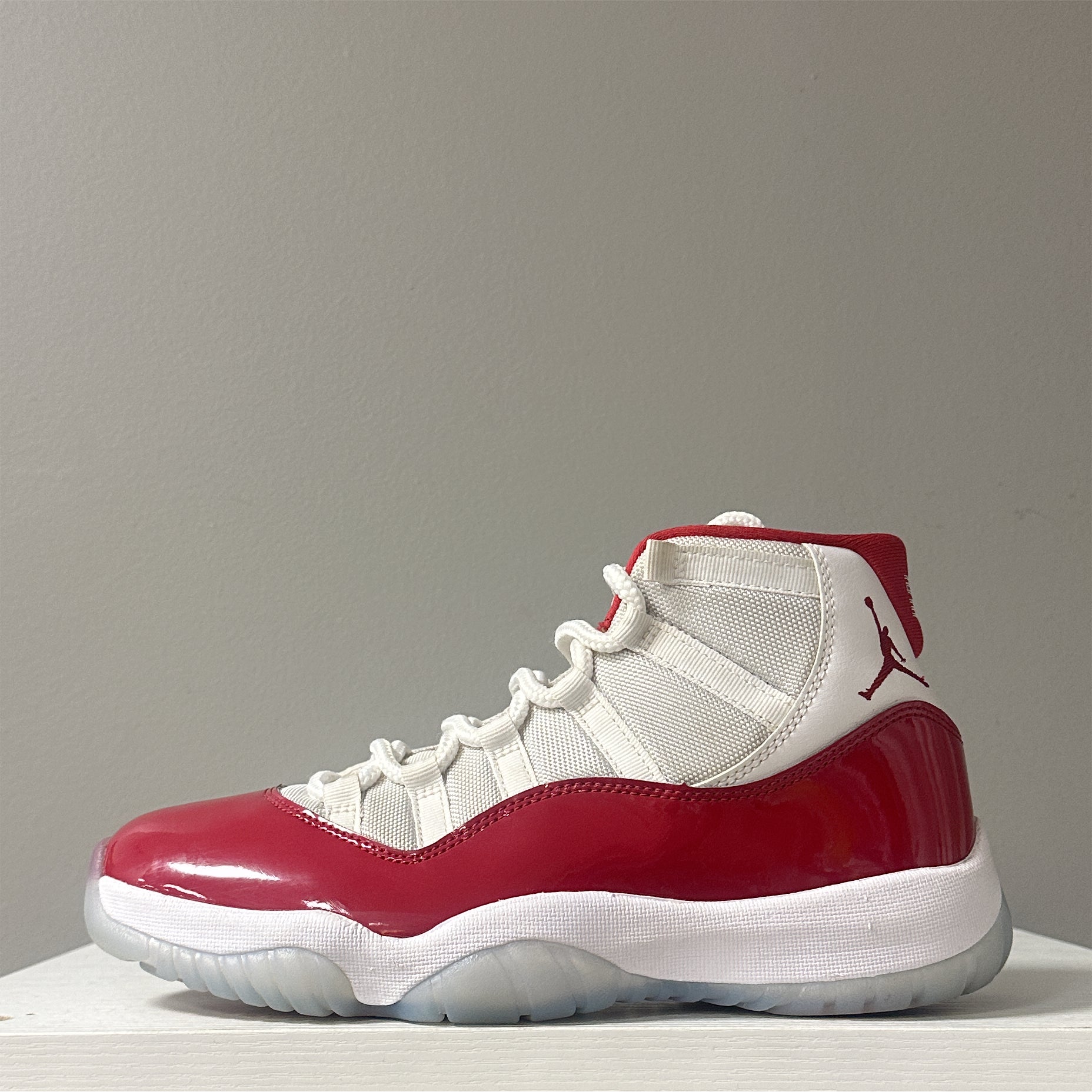 Air Jordan 11 "Cherry" (pre-owned)