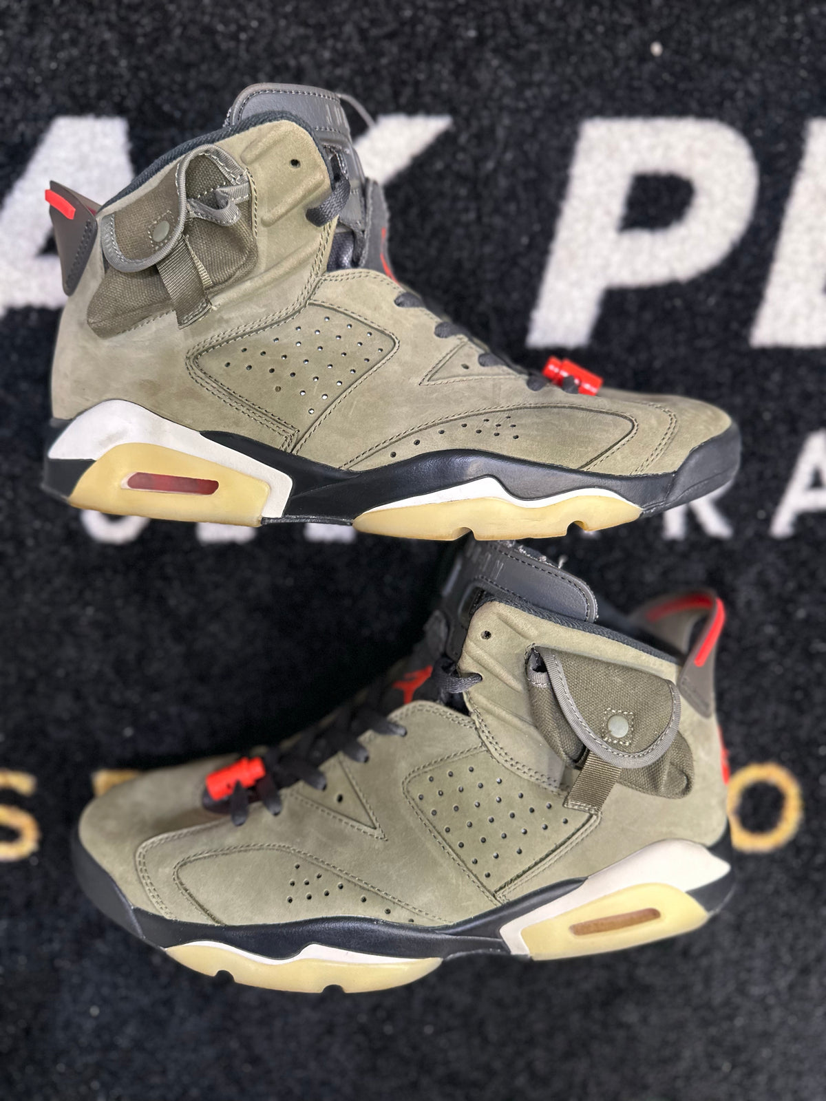 Jordan 6 Retro Travis Scott