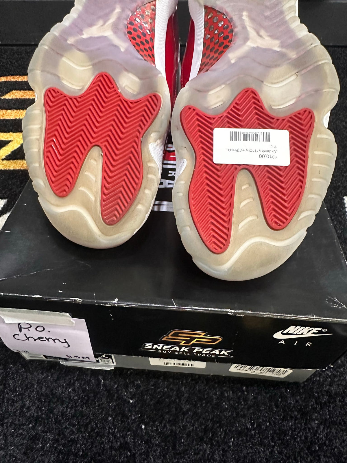 Jordan 11 Retro Cherry (2022)
