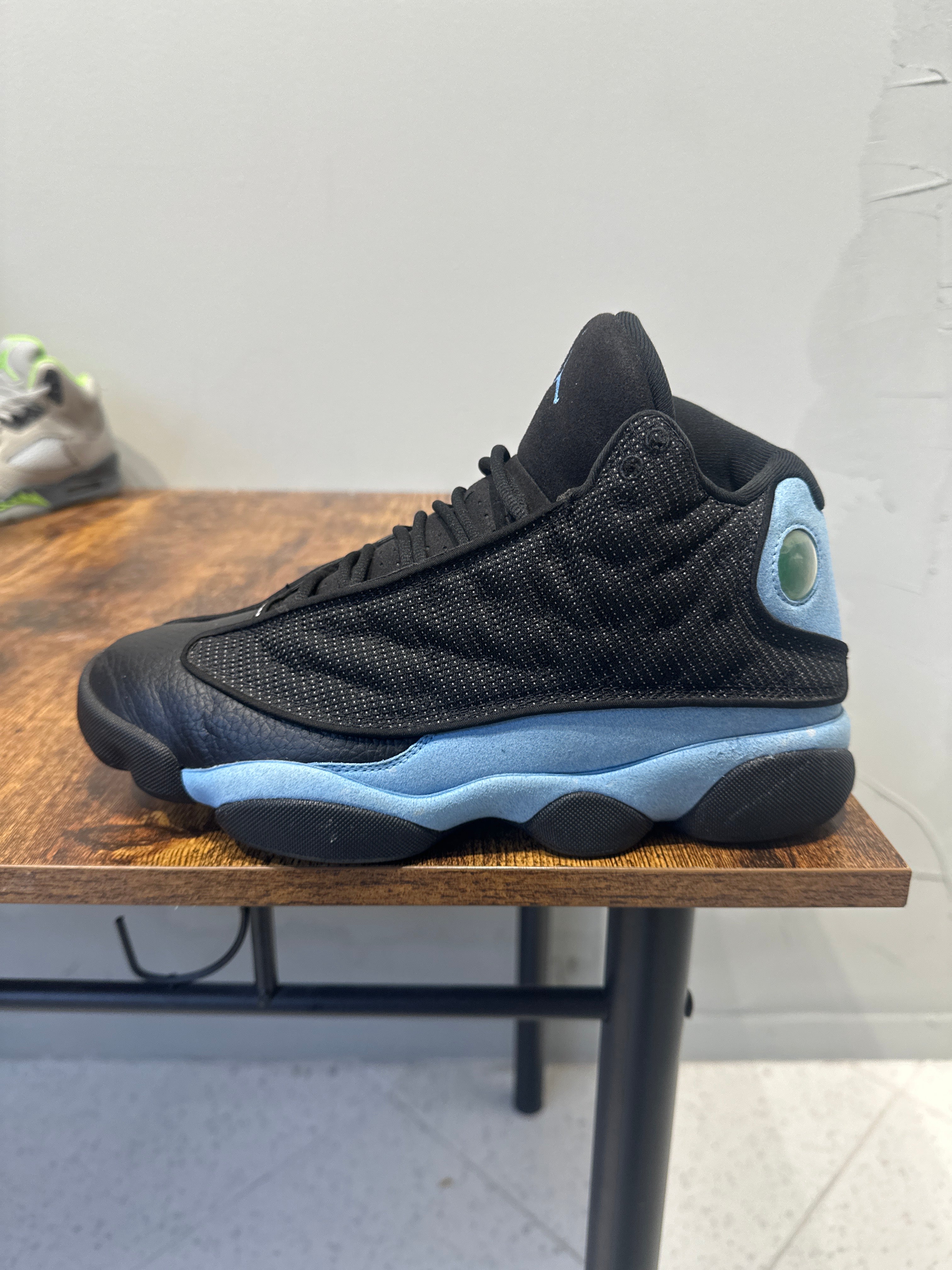 Air Jordan 13 "Black University Blue" (Pre-Owned)