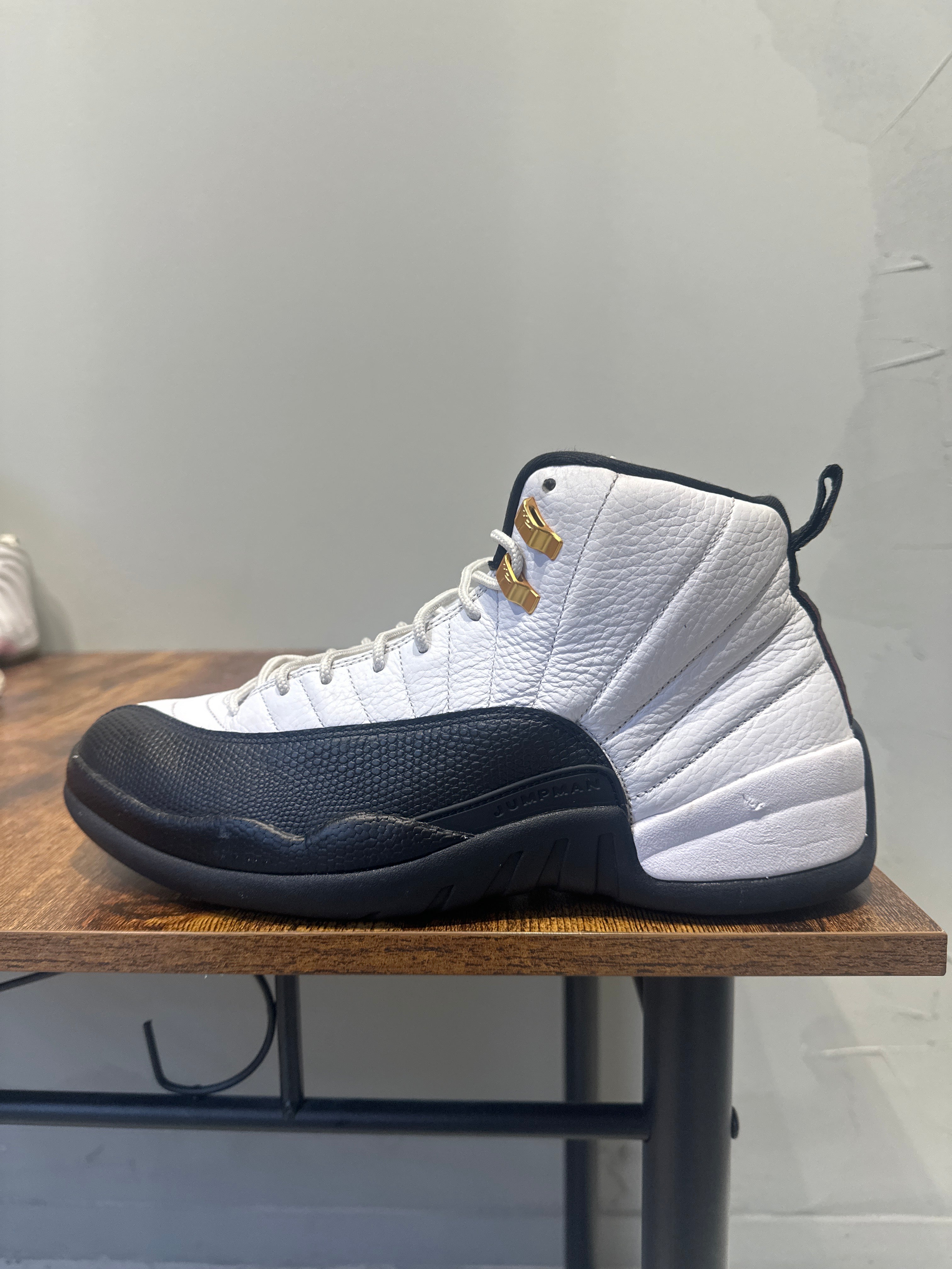 Air Jordan 12 "Taxi" (Pre-Owned)