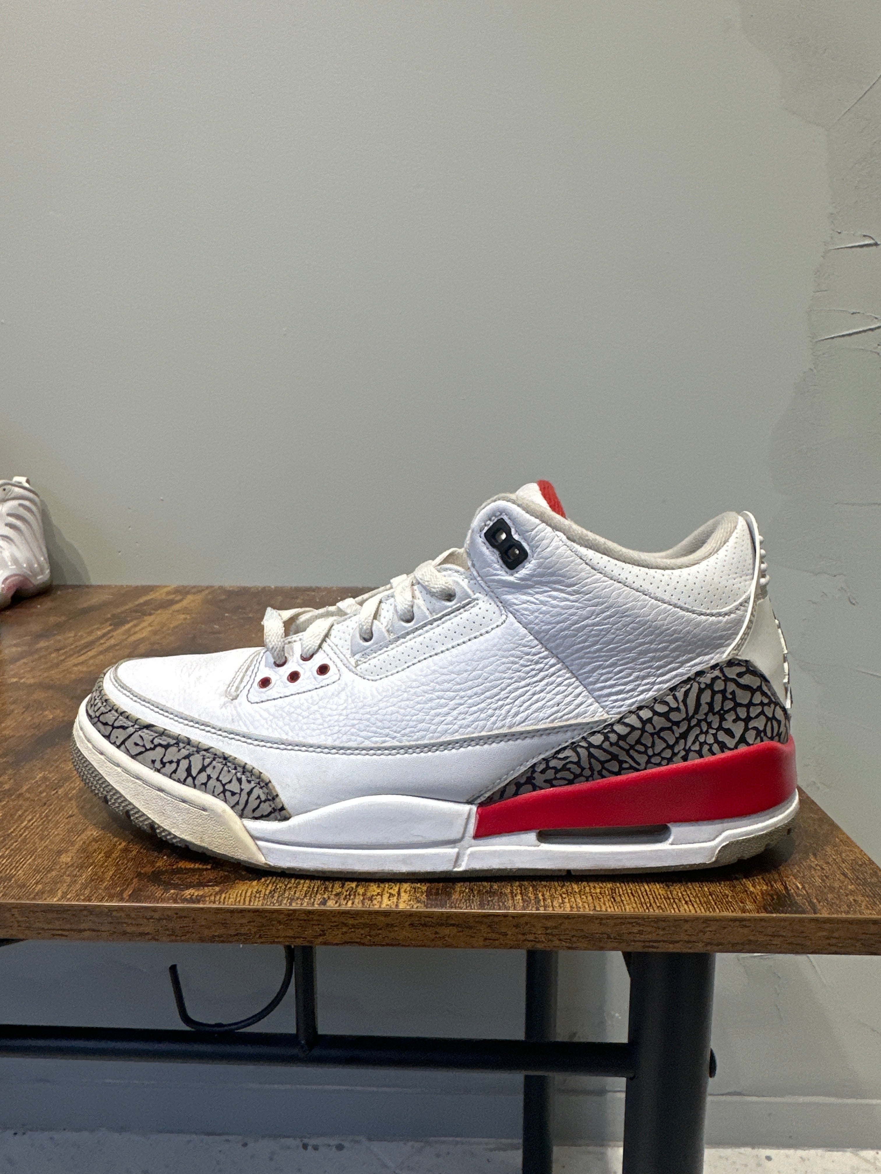 Air Jordan 3 "Fire Red" (Pre-Owned)