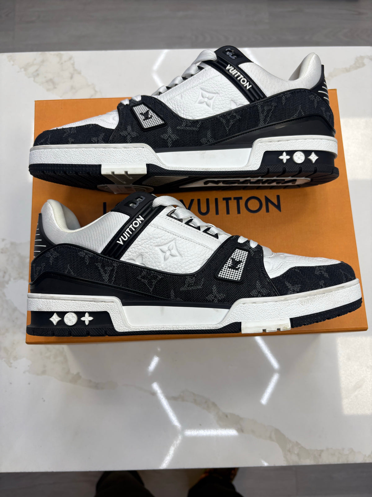 Louis Vuitton Trainer White/Black