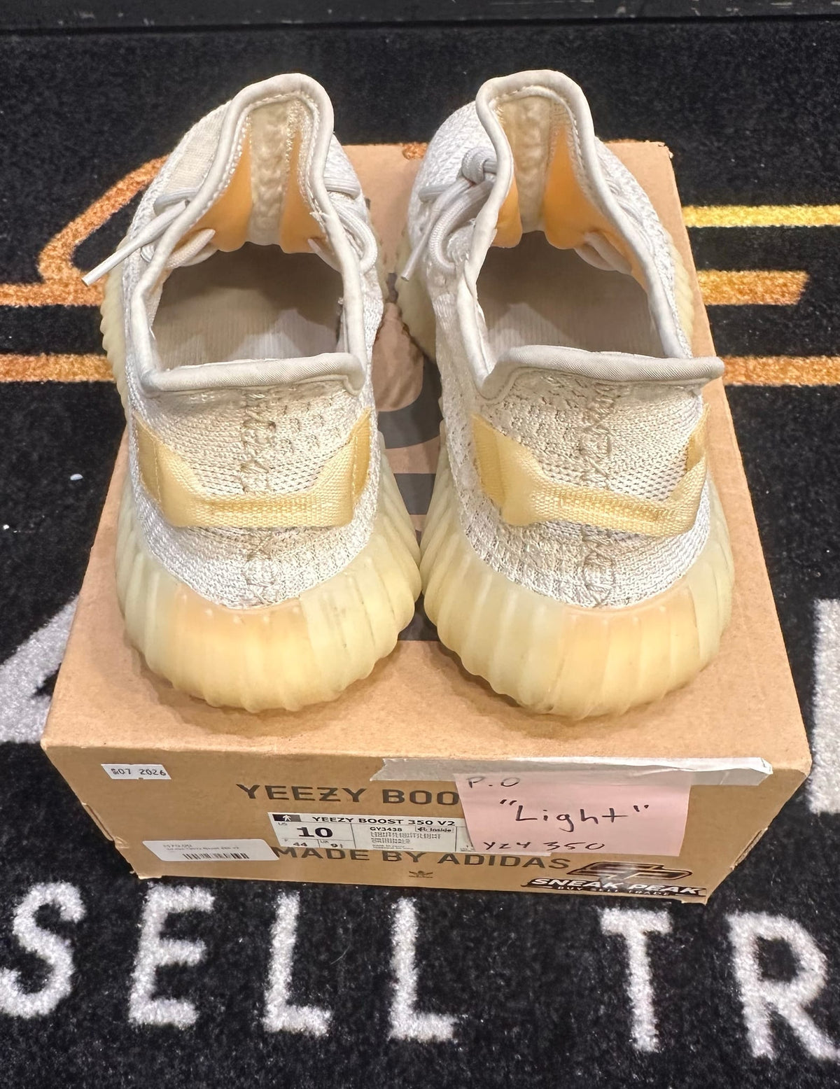 adidas Yeezy Boost 350 V2 Light