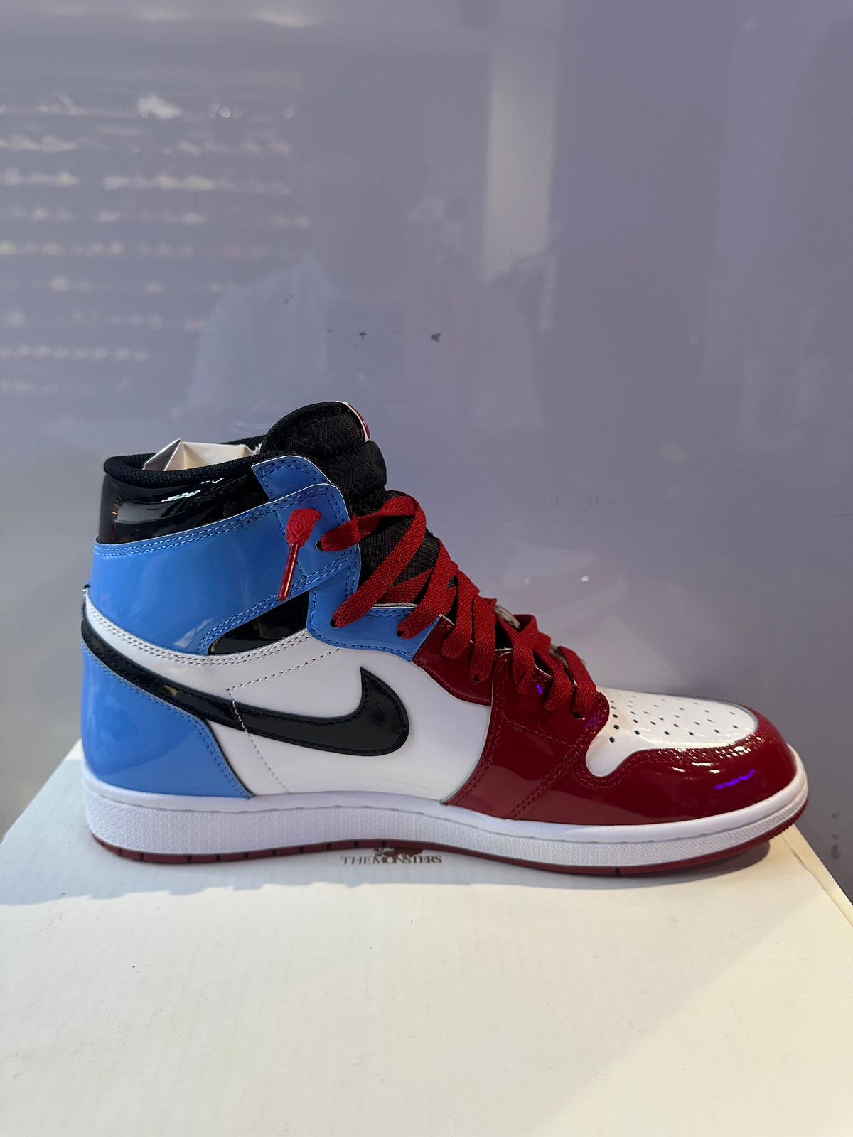 Air Jordan 1 High "Fearless UNC Chicago"(Pre-Owned)