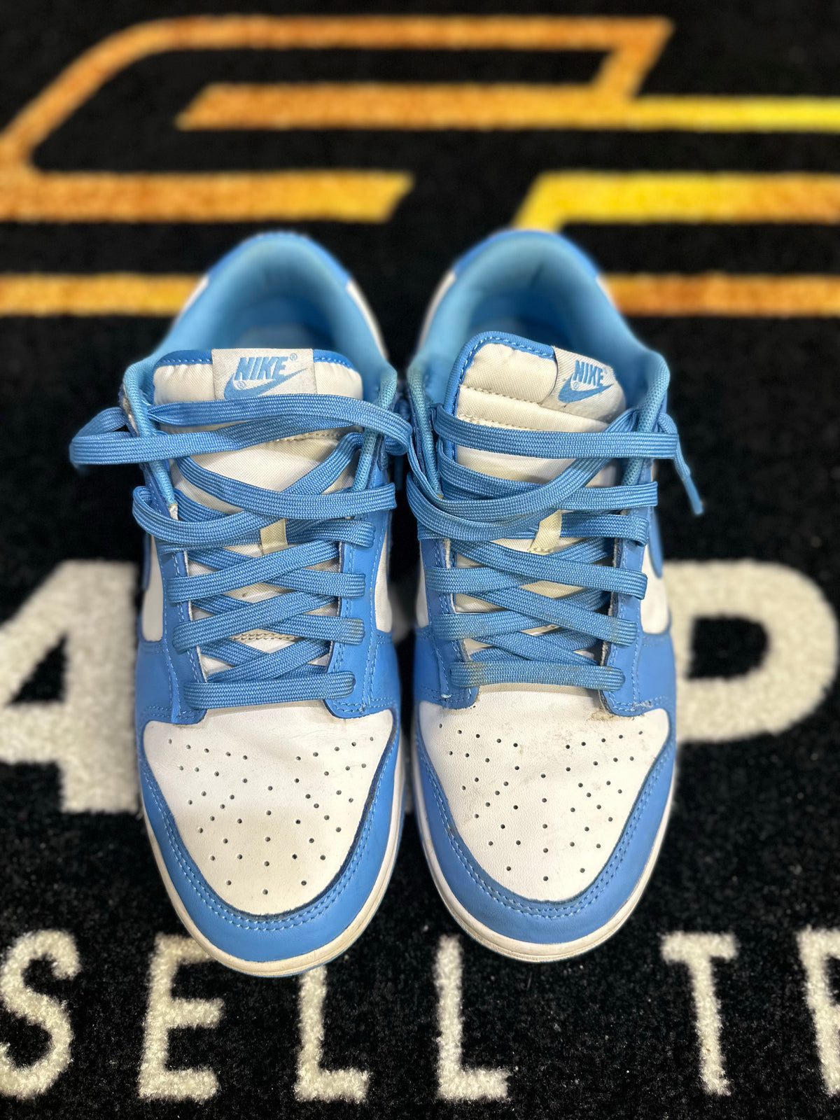 Nike Dunk Low UNC (2021)