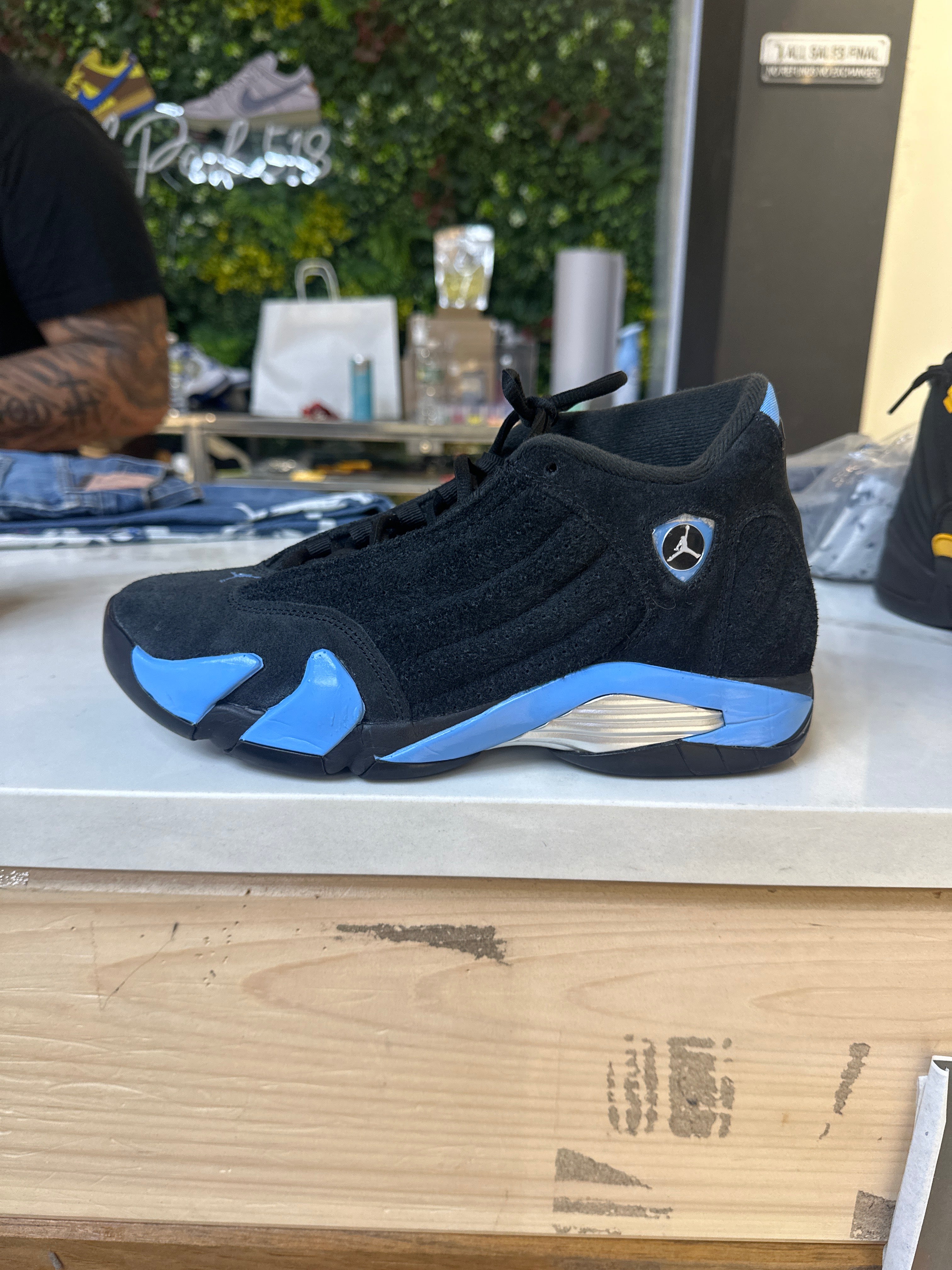 Air Jordan 14 "Black University Blue" (pre-owned)