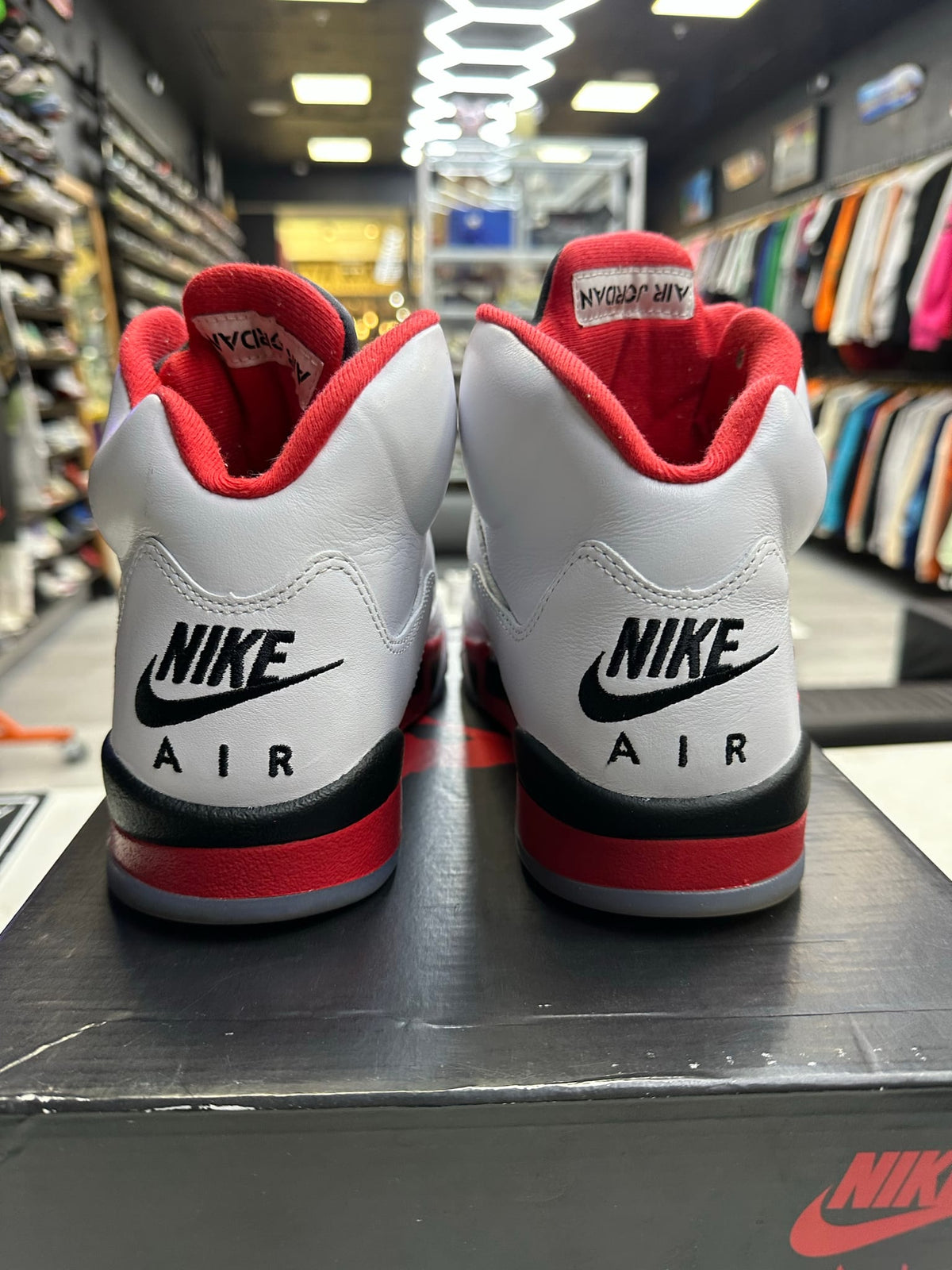 Jordan 5 Retro Fire Red Black Tongue (2025)